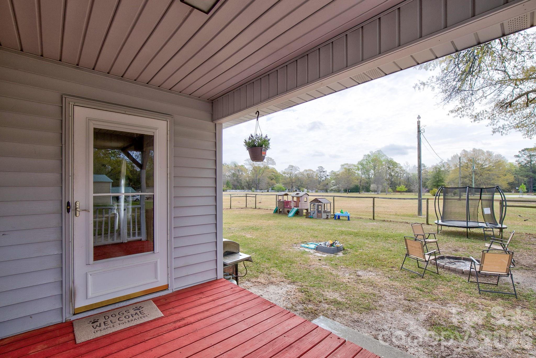 4226 Red Maple Road — Kershaw
