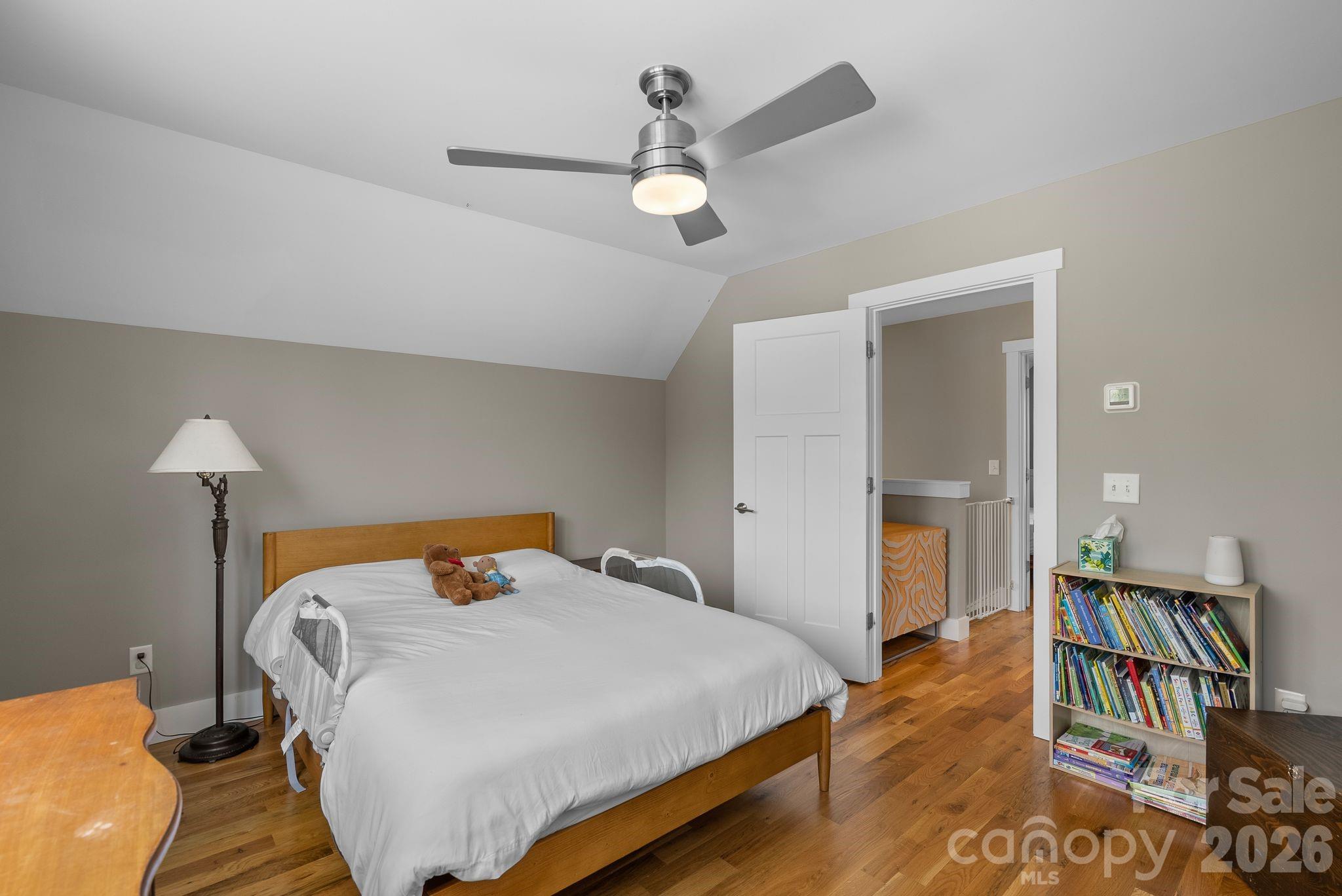 55 Vandalia Avenue — Asheville