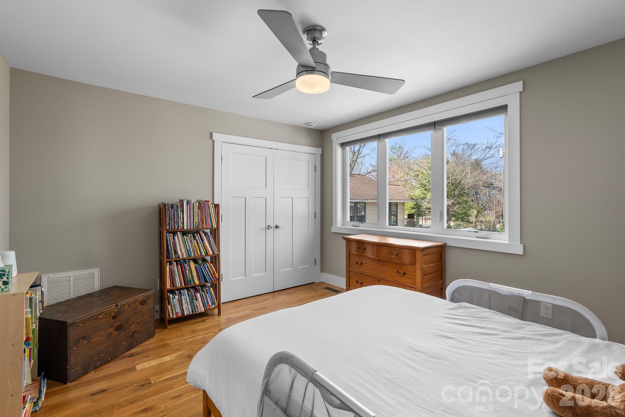 55 Vandalia Avenue — Asheville