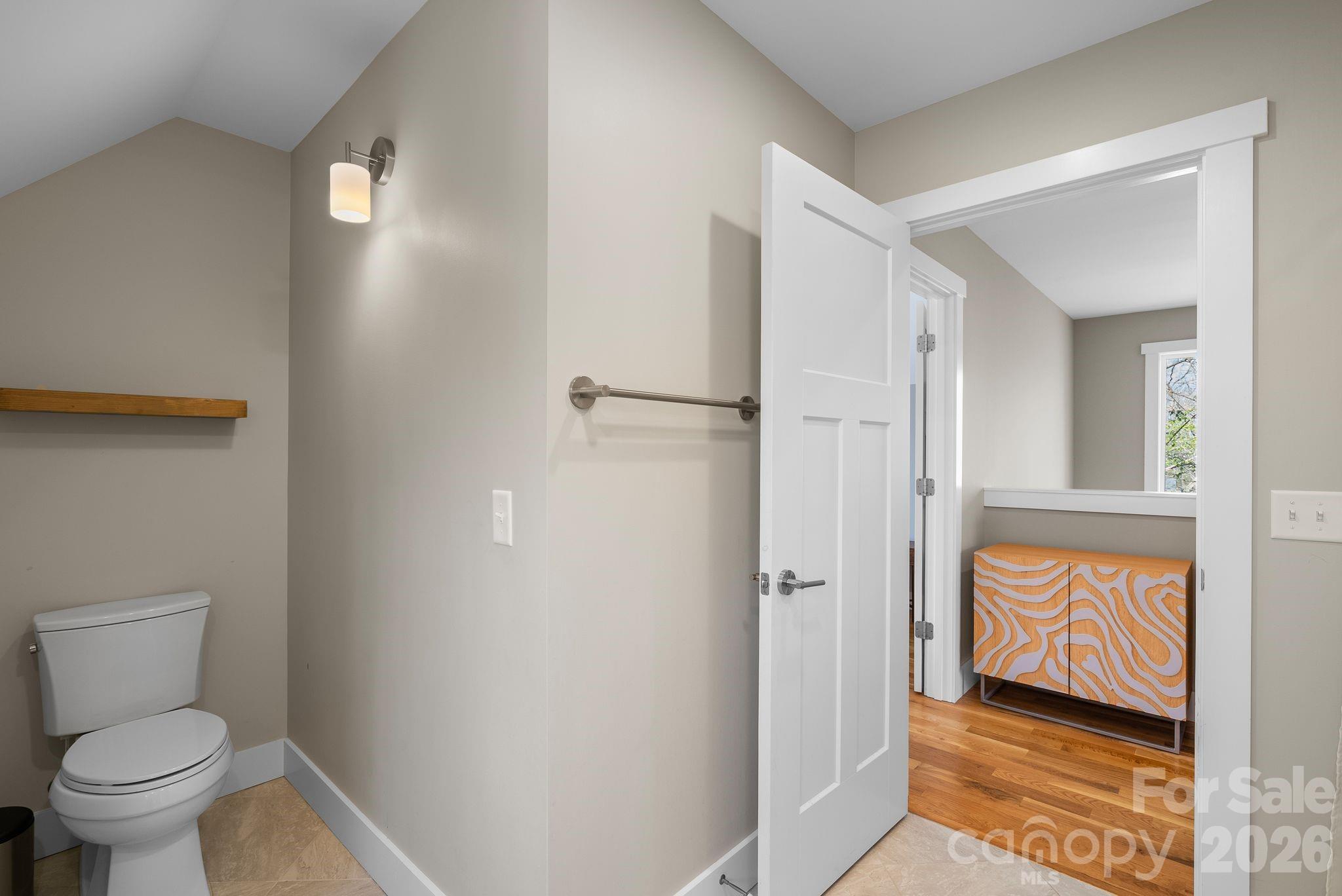 55 Vandalia Avenue — Asheville