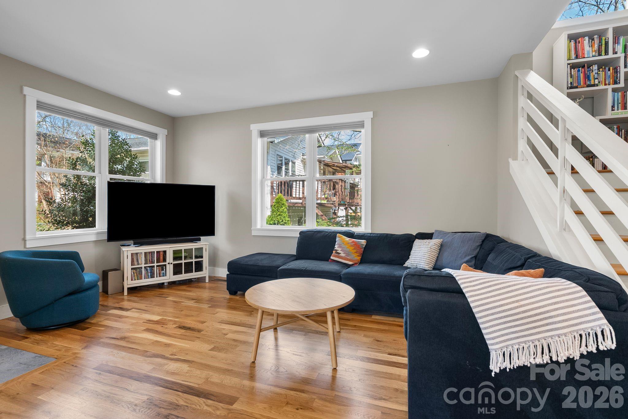 55 Vandalia Avenue — Asheville