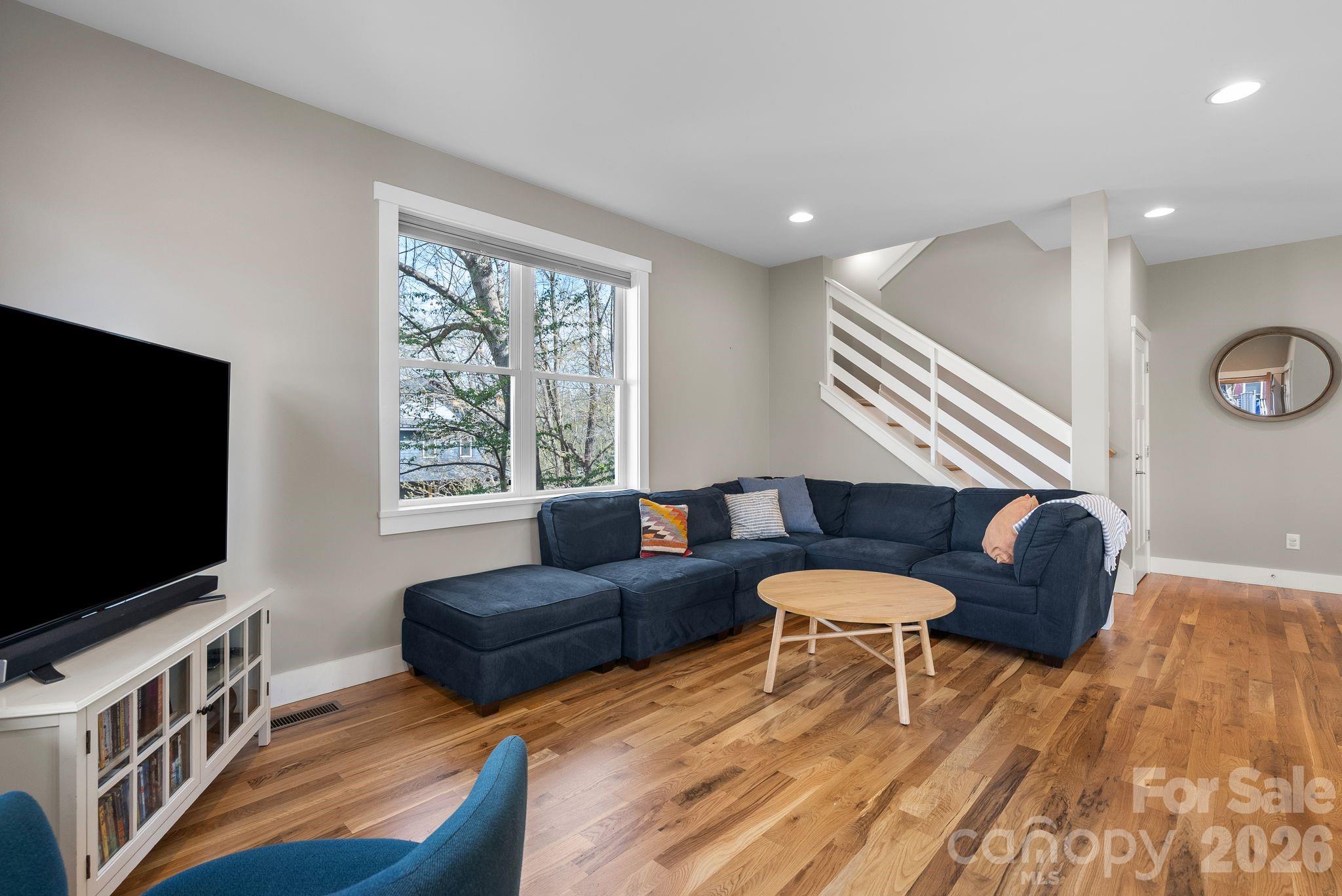 55 Vandalia Avenue — Asheville