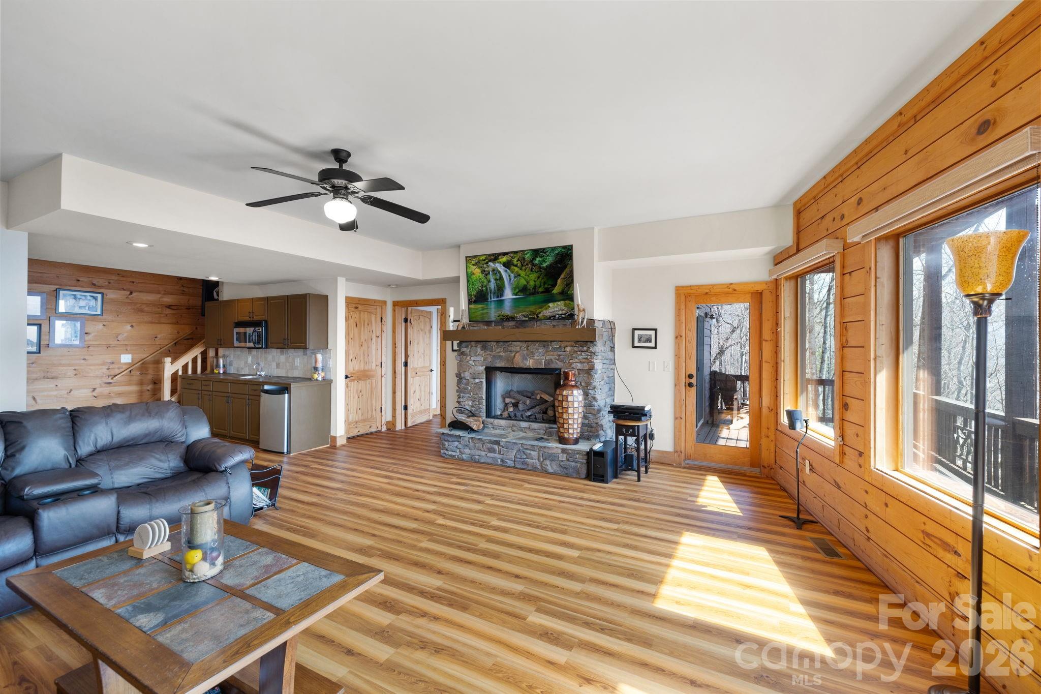 277 Kestrel Court — Sapphire