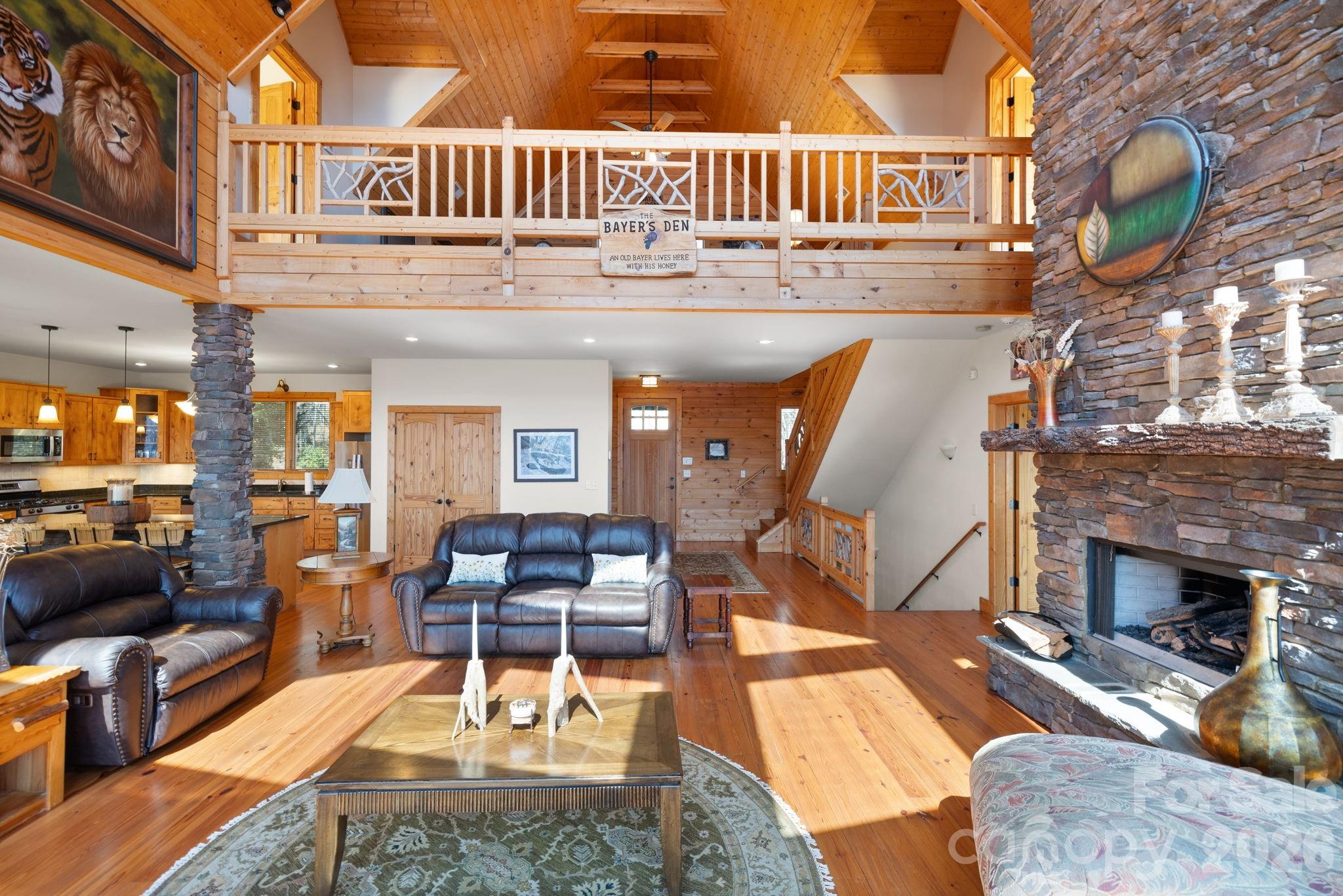 277 Kestrel Court — Sapphire