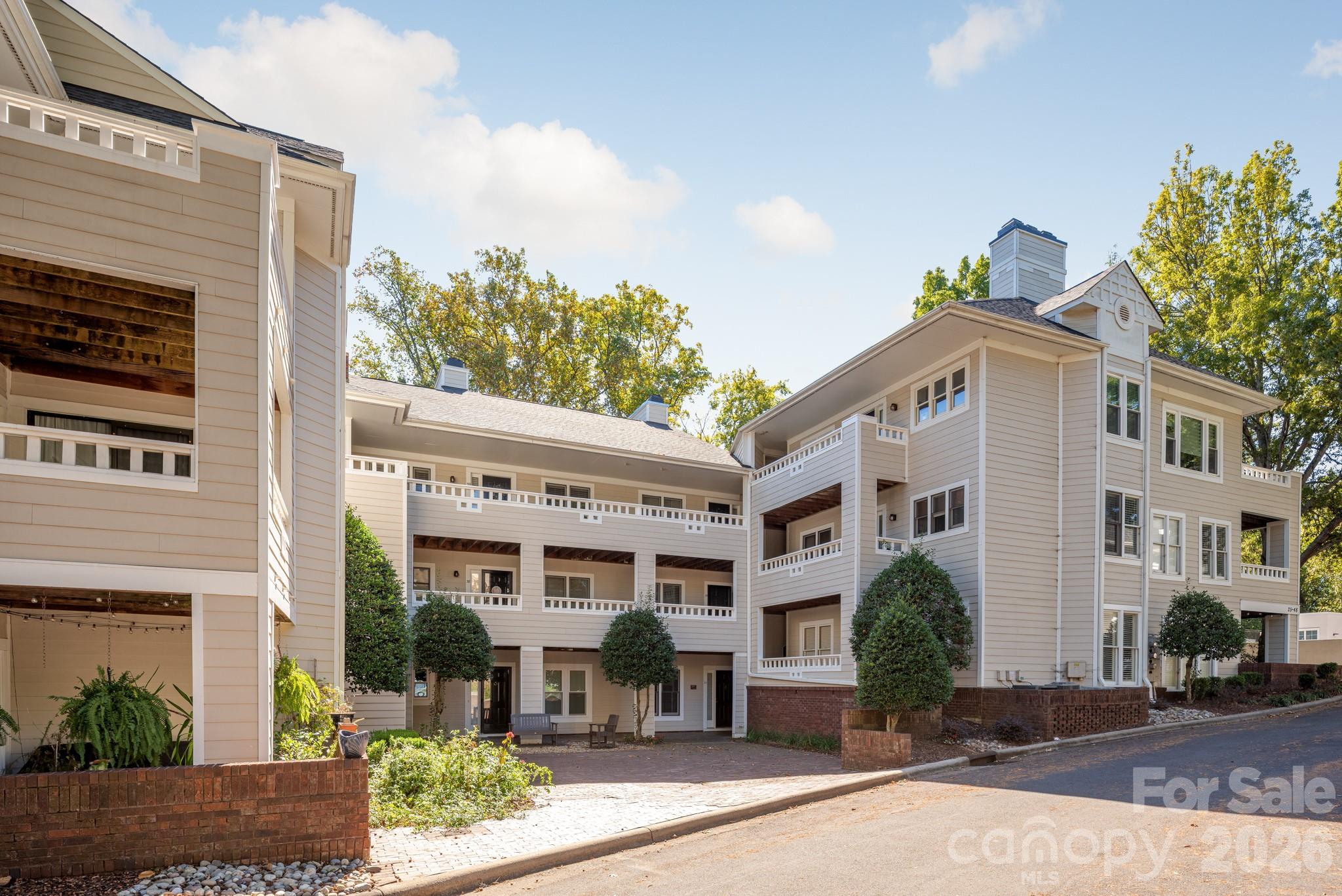 2715 Selwyn Avenue #34 — Charlotte