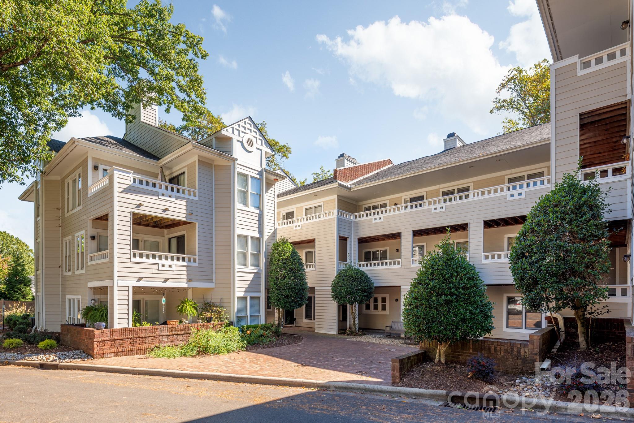 2715 Selwyn Avenue #34 — Charlotte