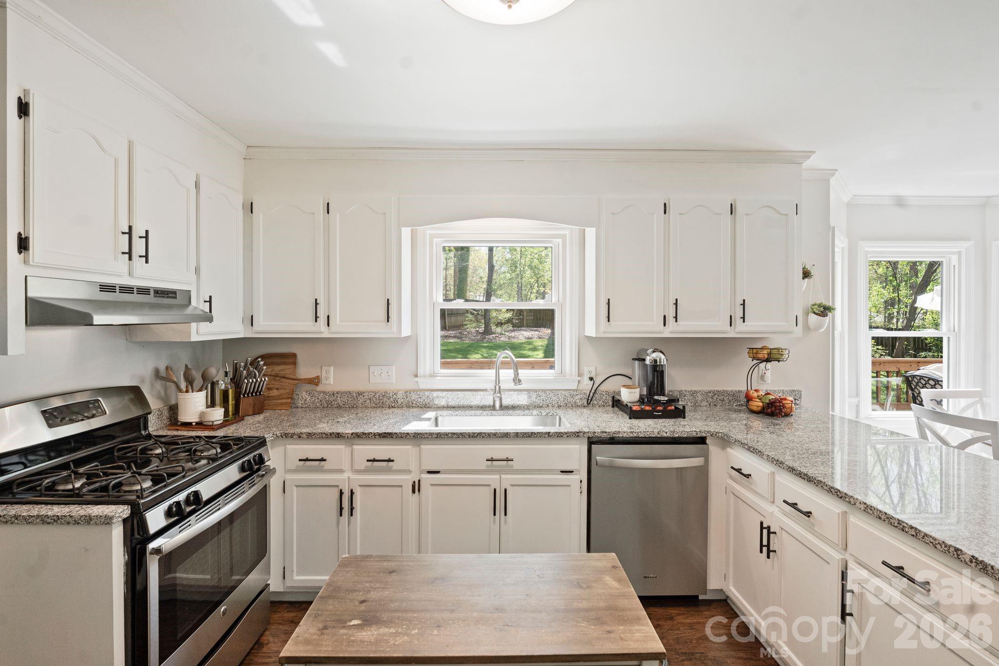 110 Steuben Drive — Huntersville