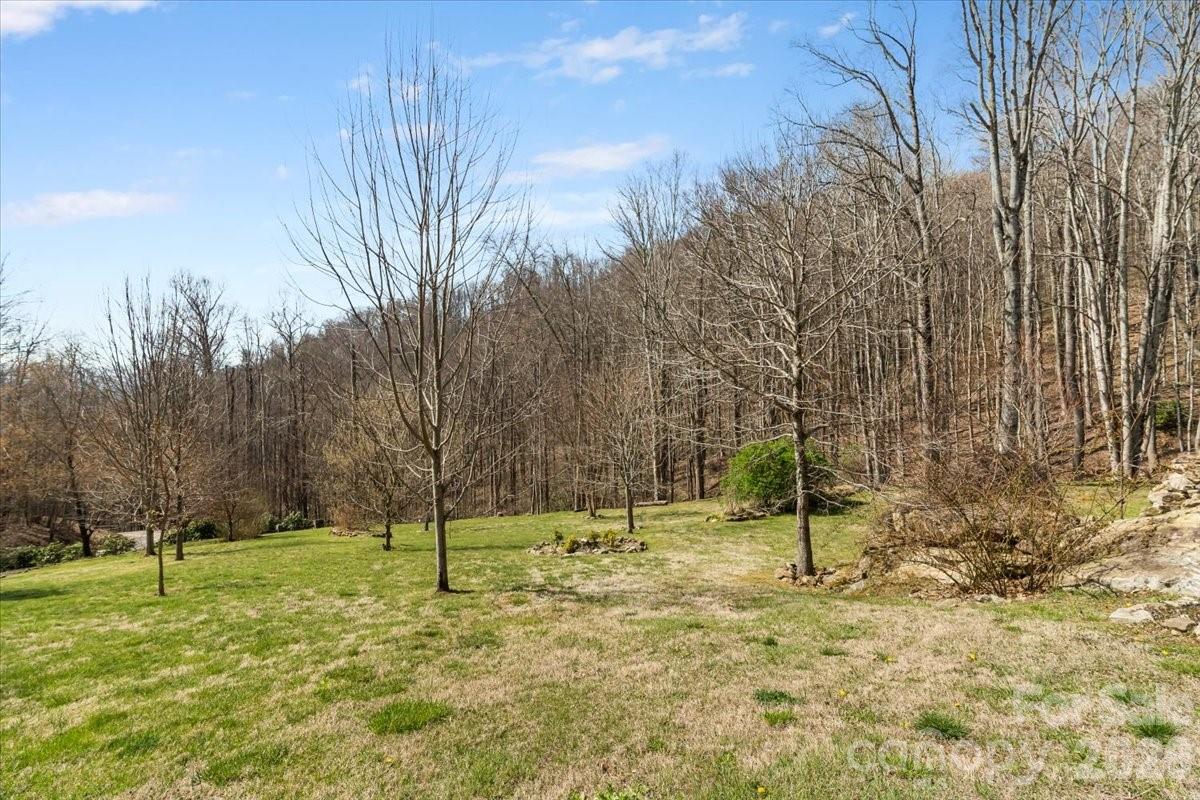 1045 Upward Way — Waynesville