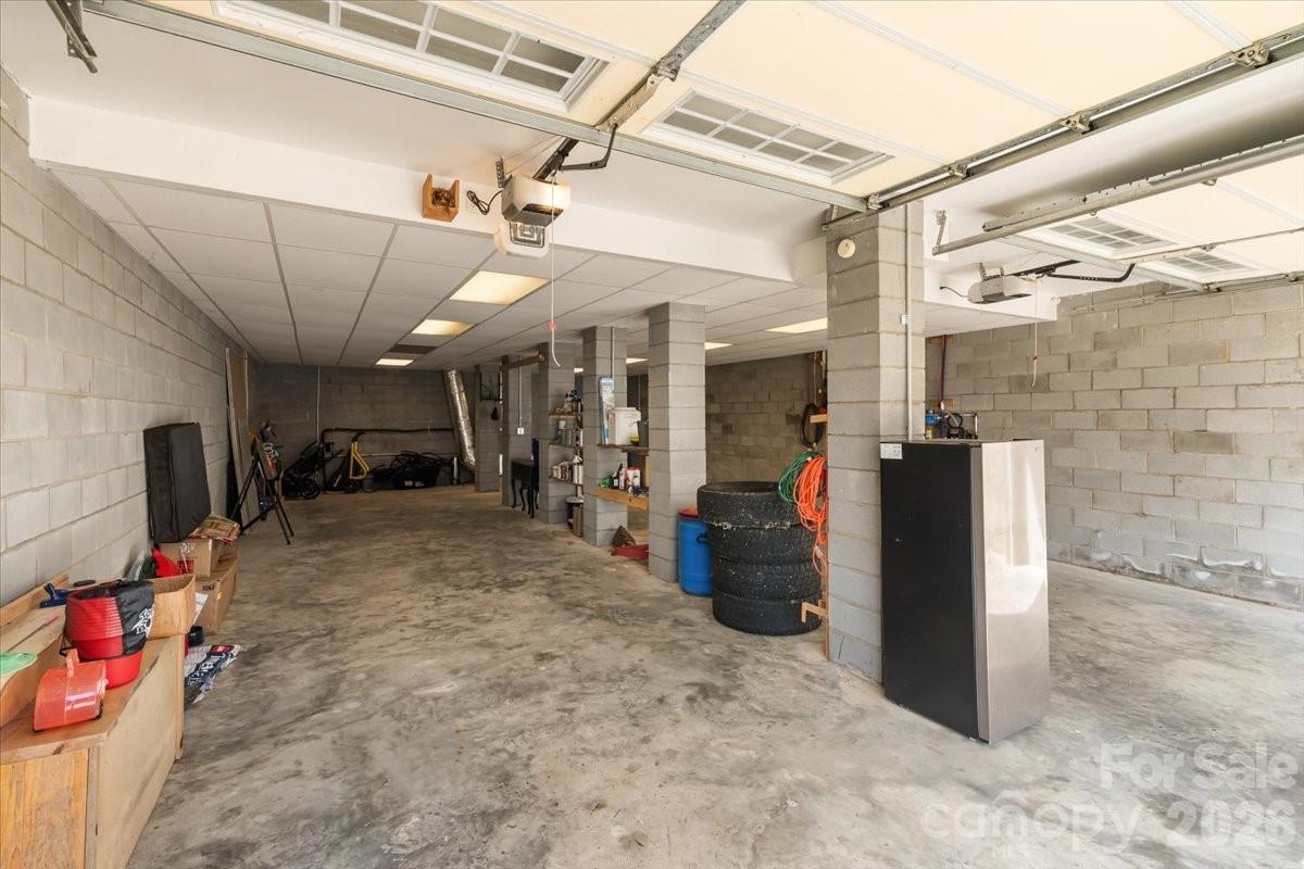 1045 Upward Way — Waynesville