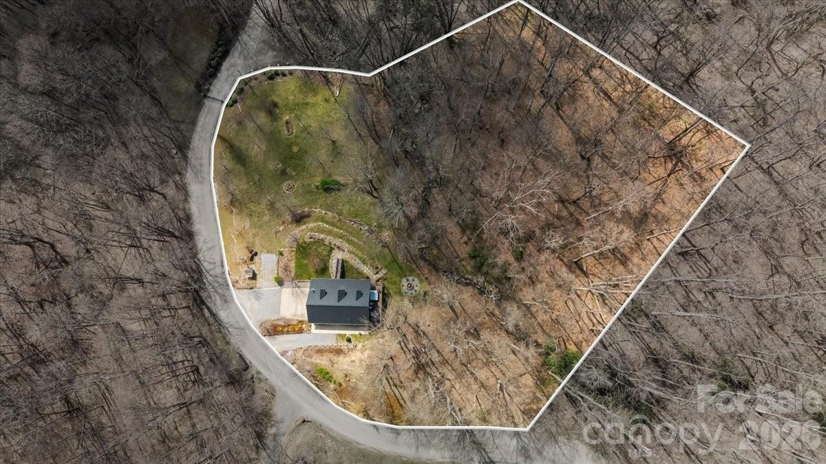 1045 Upward Way — Waynesville