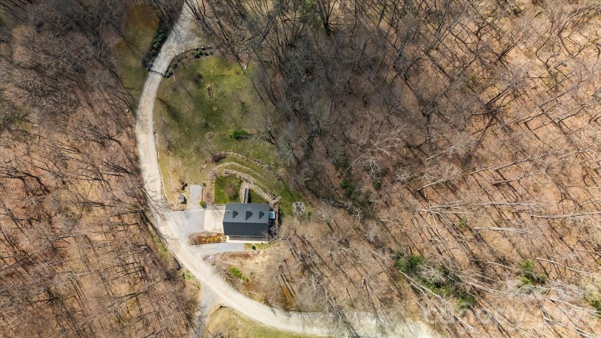 1045 Upward Way — Waynesville