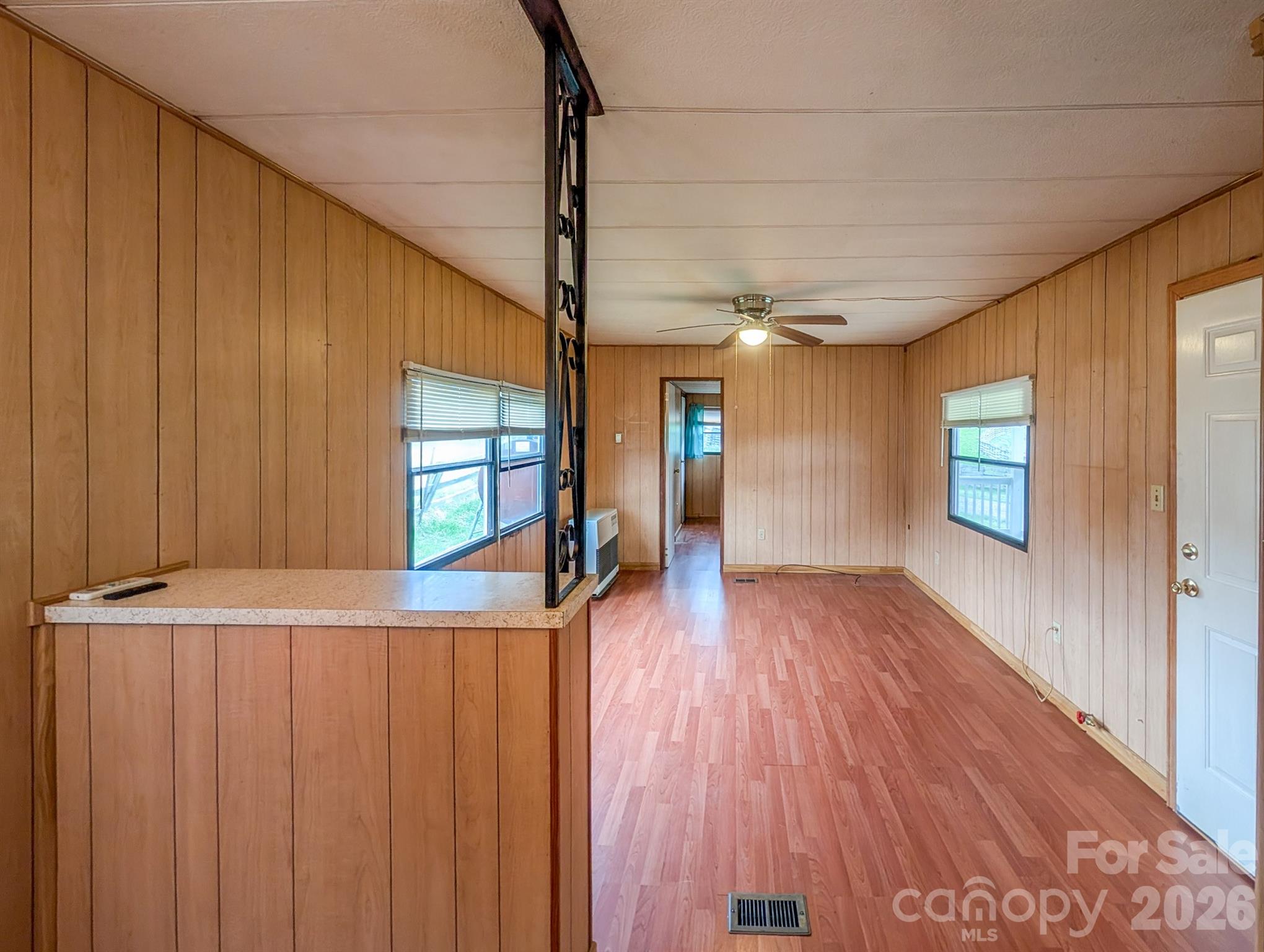 107 Mockingbird Lane — Burnsville