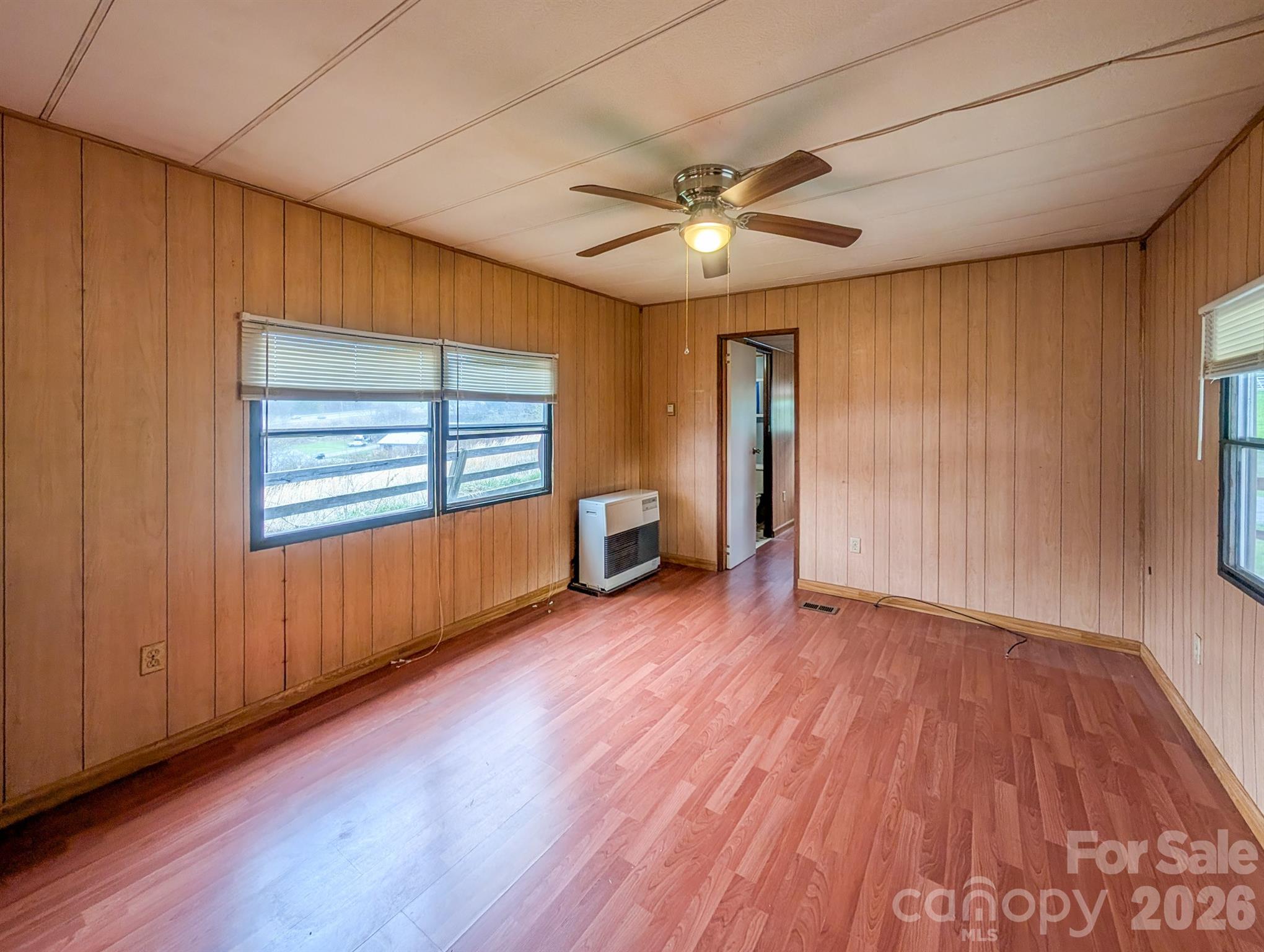 107 Mockingbird Lane — Burnsville