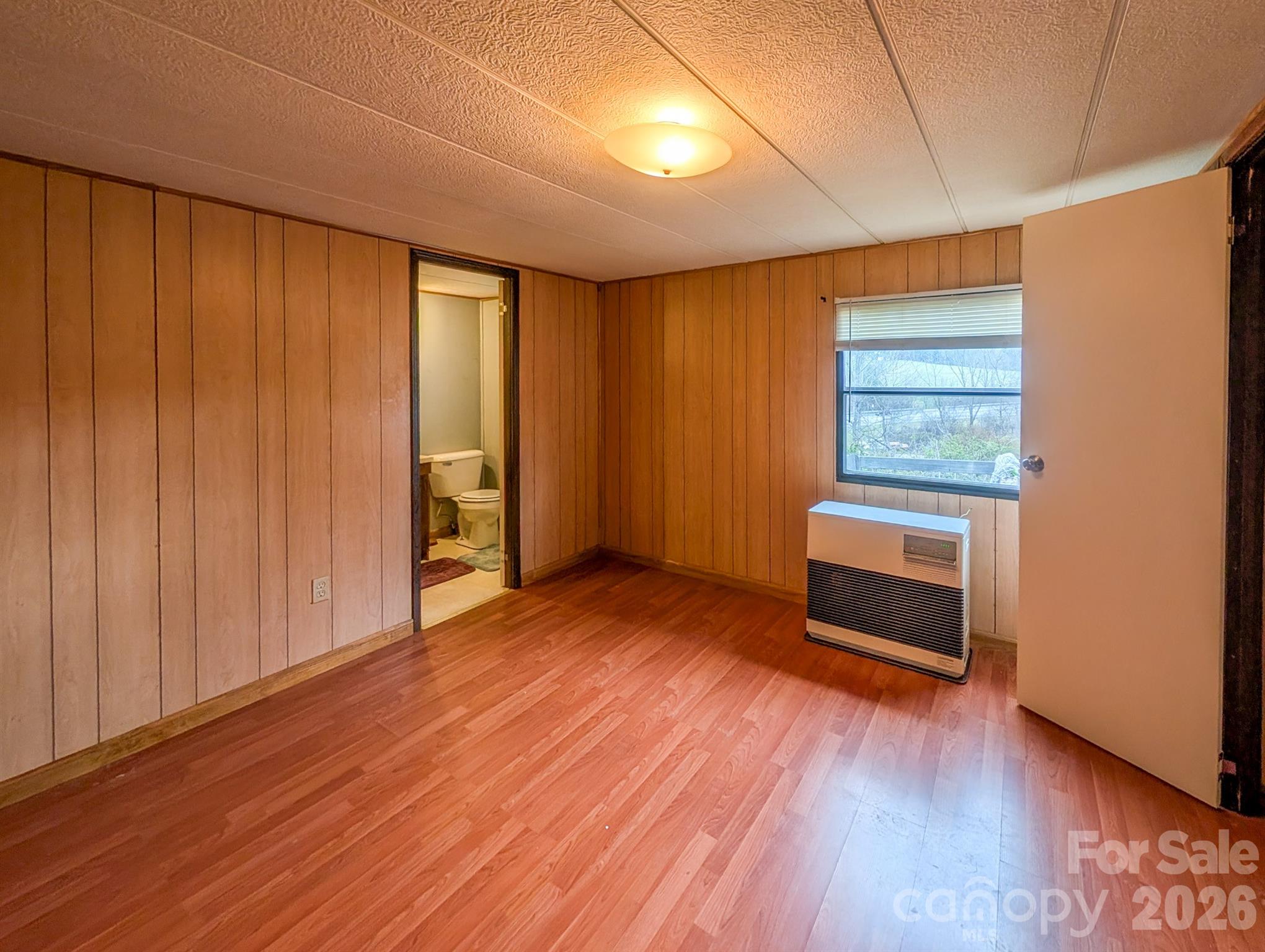 107 Mockingbird Lane — Burnsville