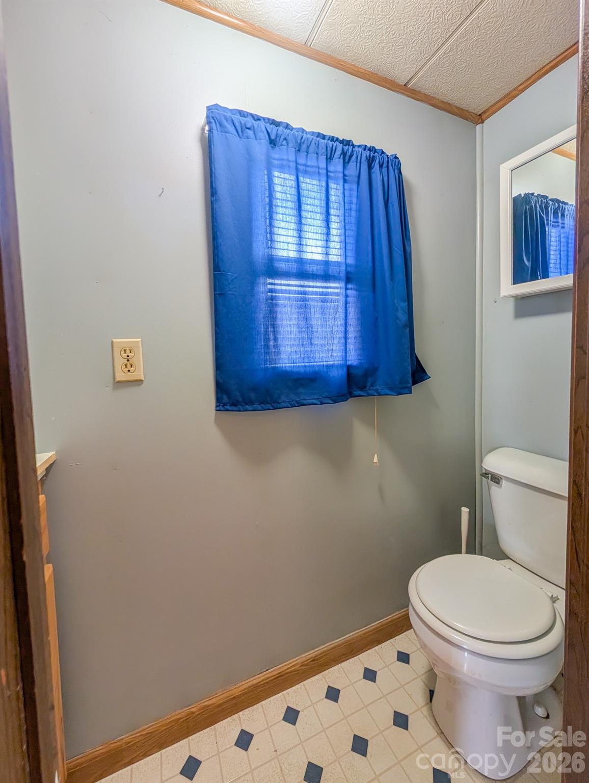 107 Mockingbird Lane — Burnsville