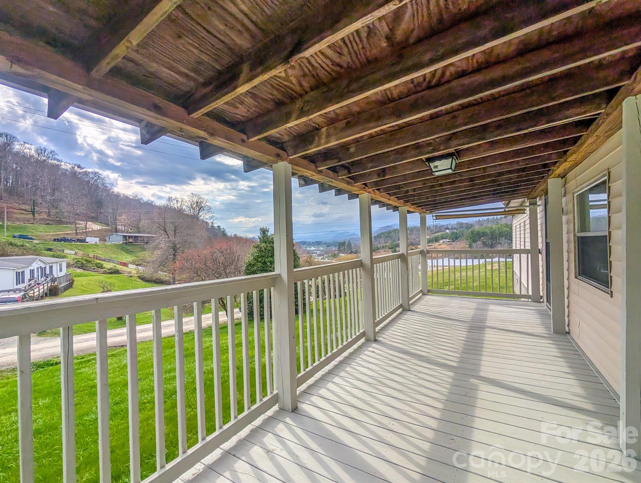 107 Mockingbird Lane — Burnsville