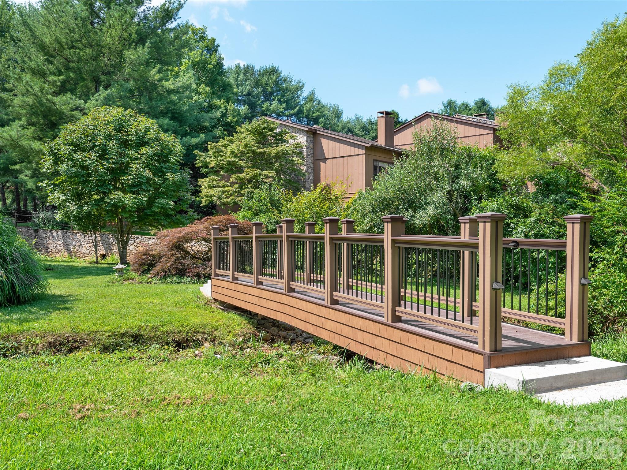 201 Crowfields Drive — Asheville