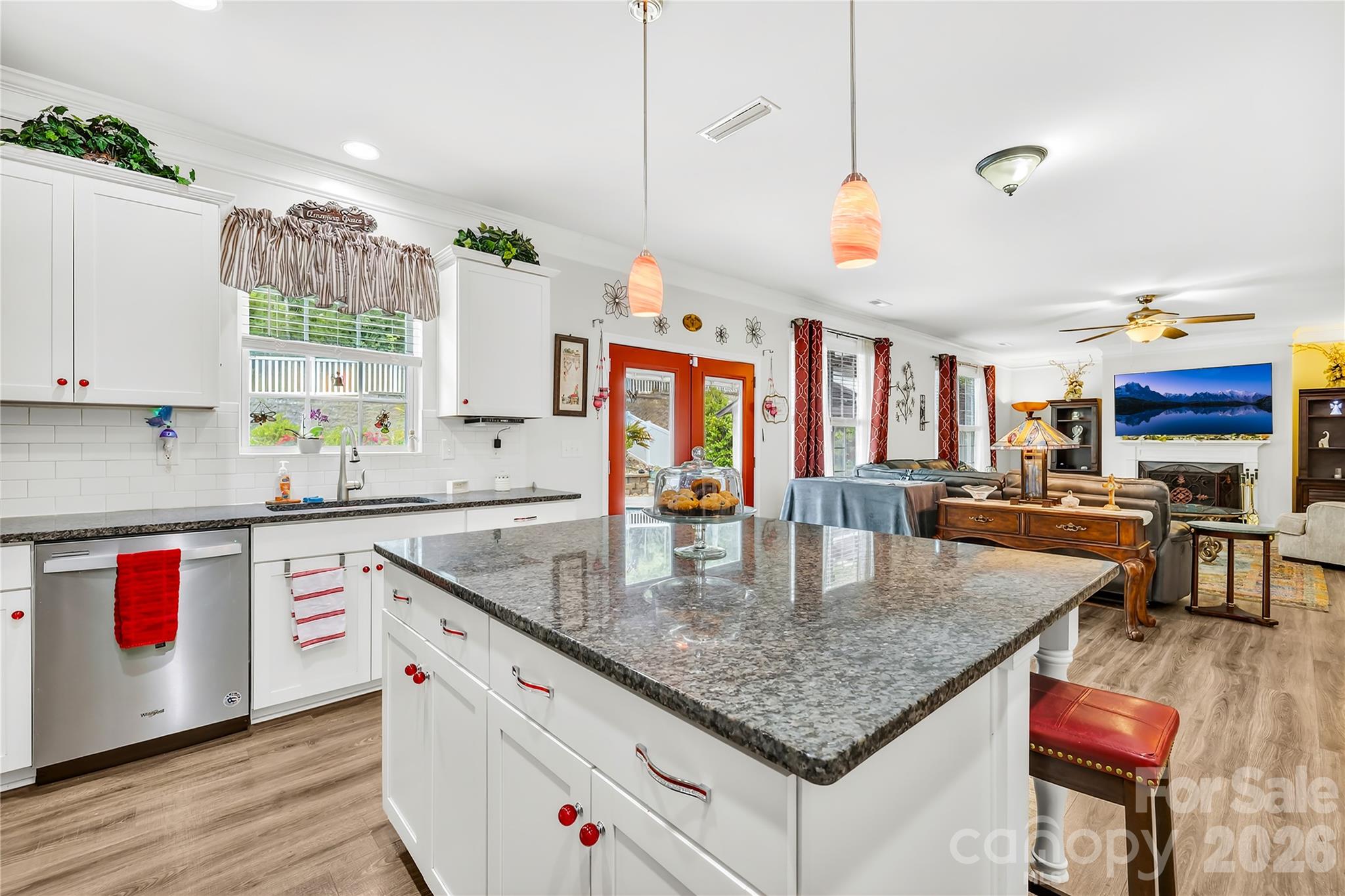 184 Chance Road — Mooresville