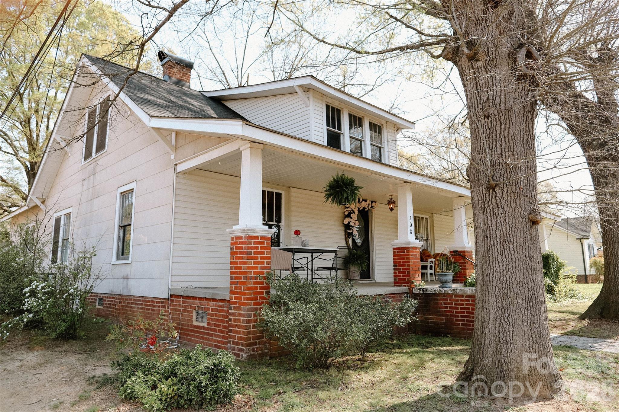 208 Locust Street — Kannapolis
