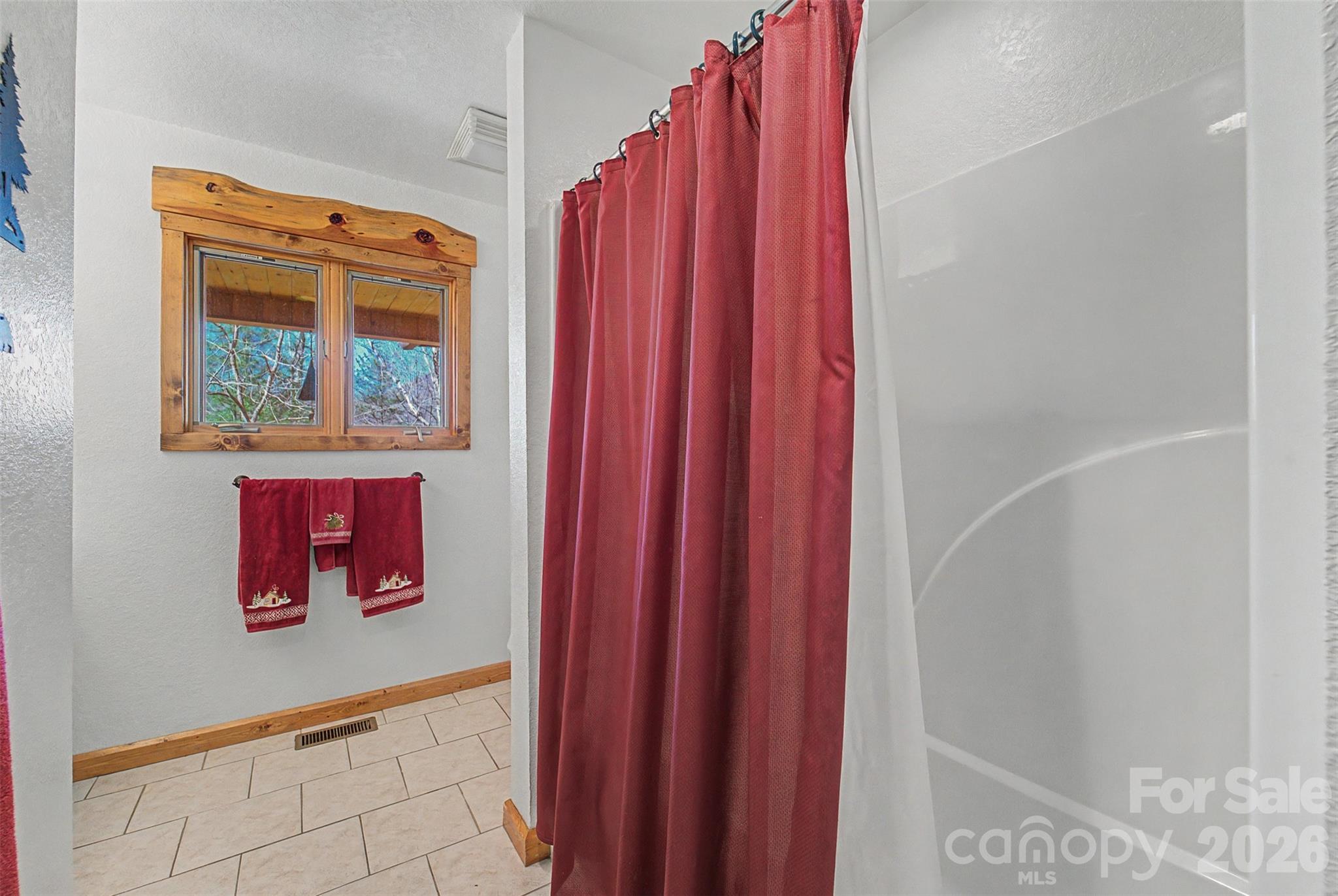 112 Hawks Nest Ridge — Cullowhee