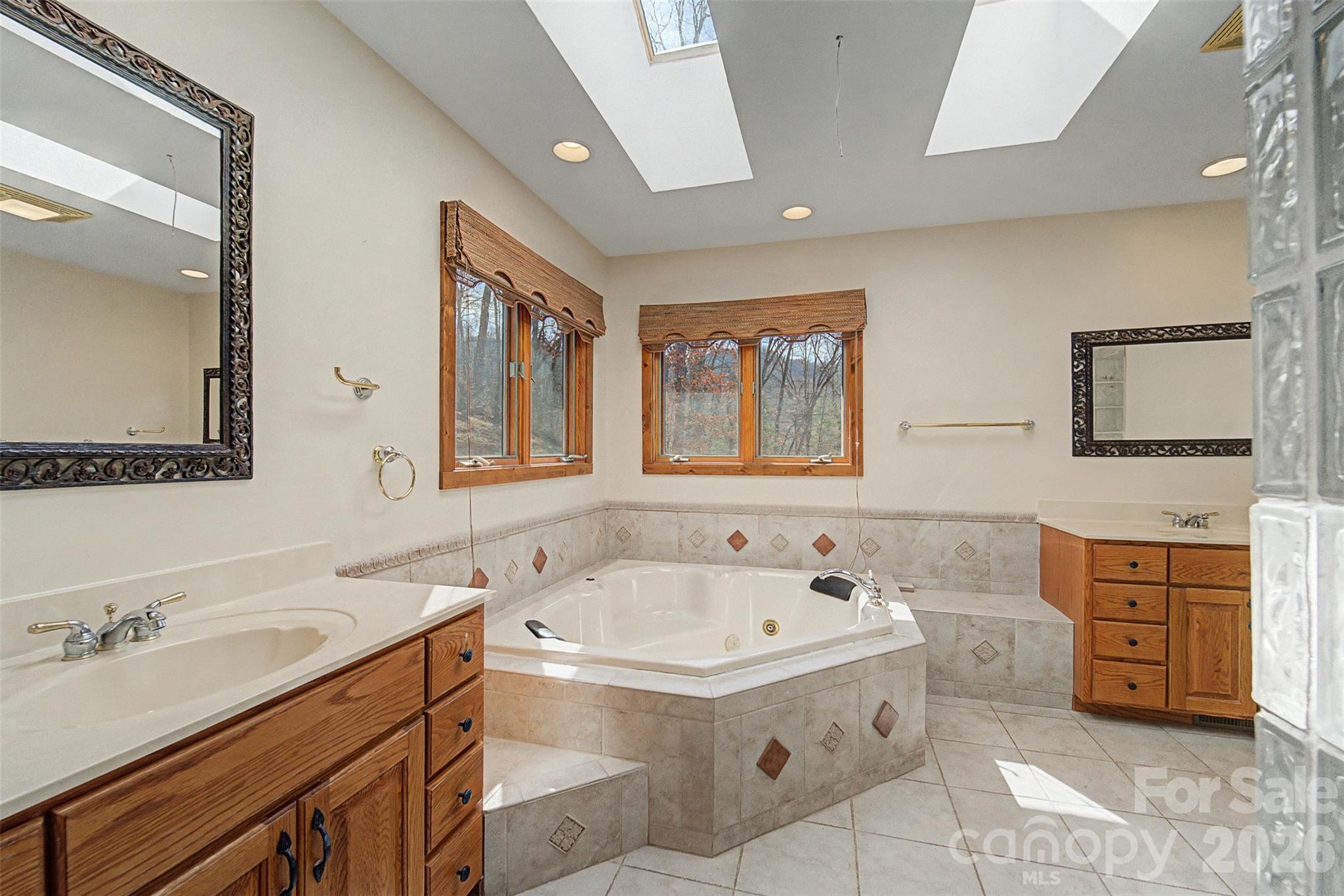 112 Hawks Nest Ridge — Cullowhee
