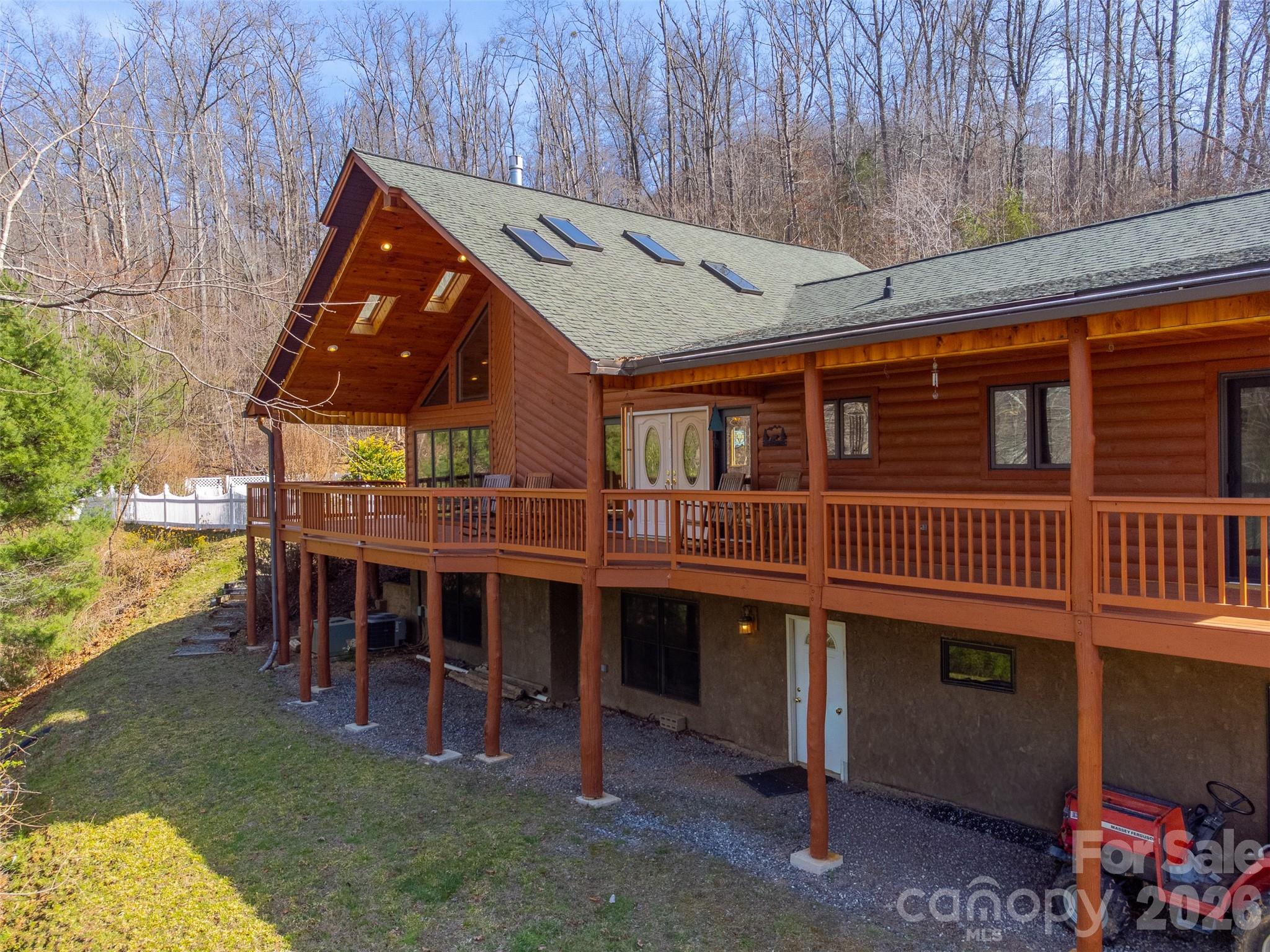 112 Hawks Nest Ridge — Cullowhee