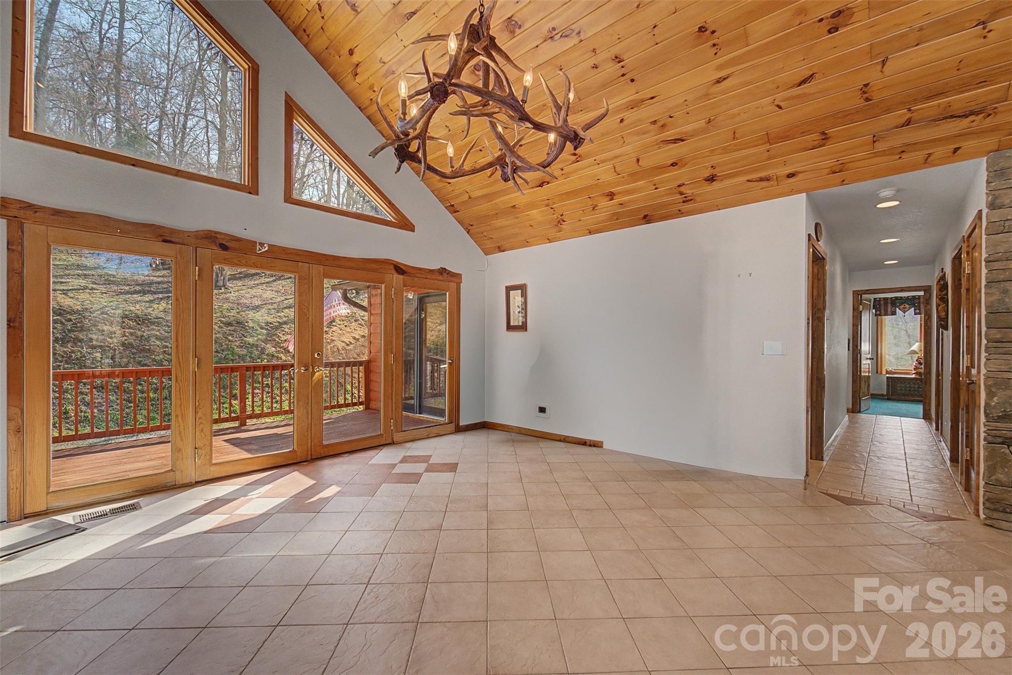112 Hawks Nest Ridge — Cullowhee