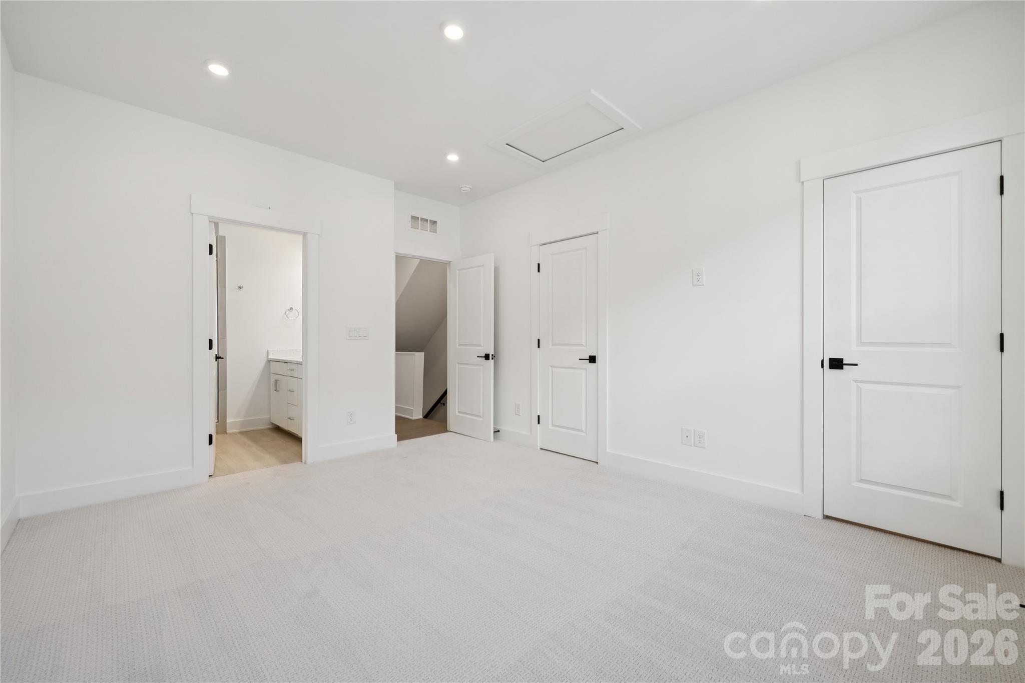 3656 S Tryon Street — Charlotte