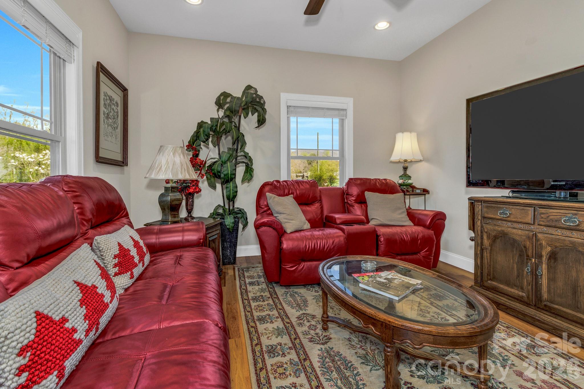 122 Craggy Street — Black Mountain