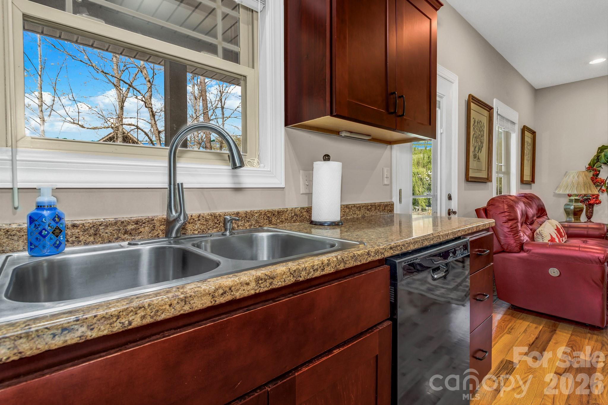 122 Craggy Street — Black Mountain