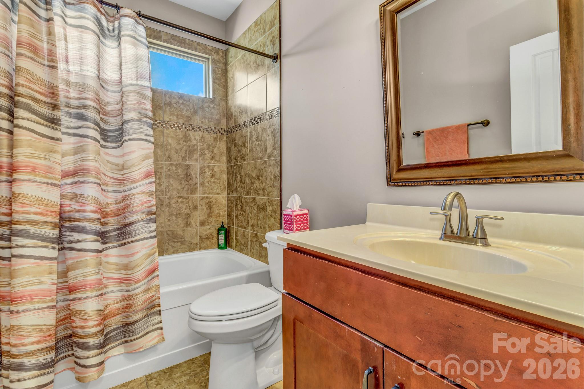 122 Craggy Street — Black Mountain