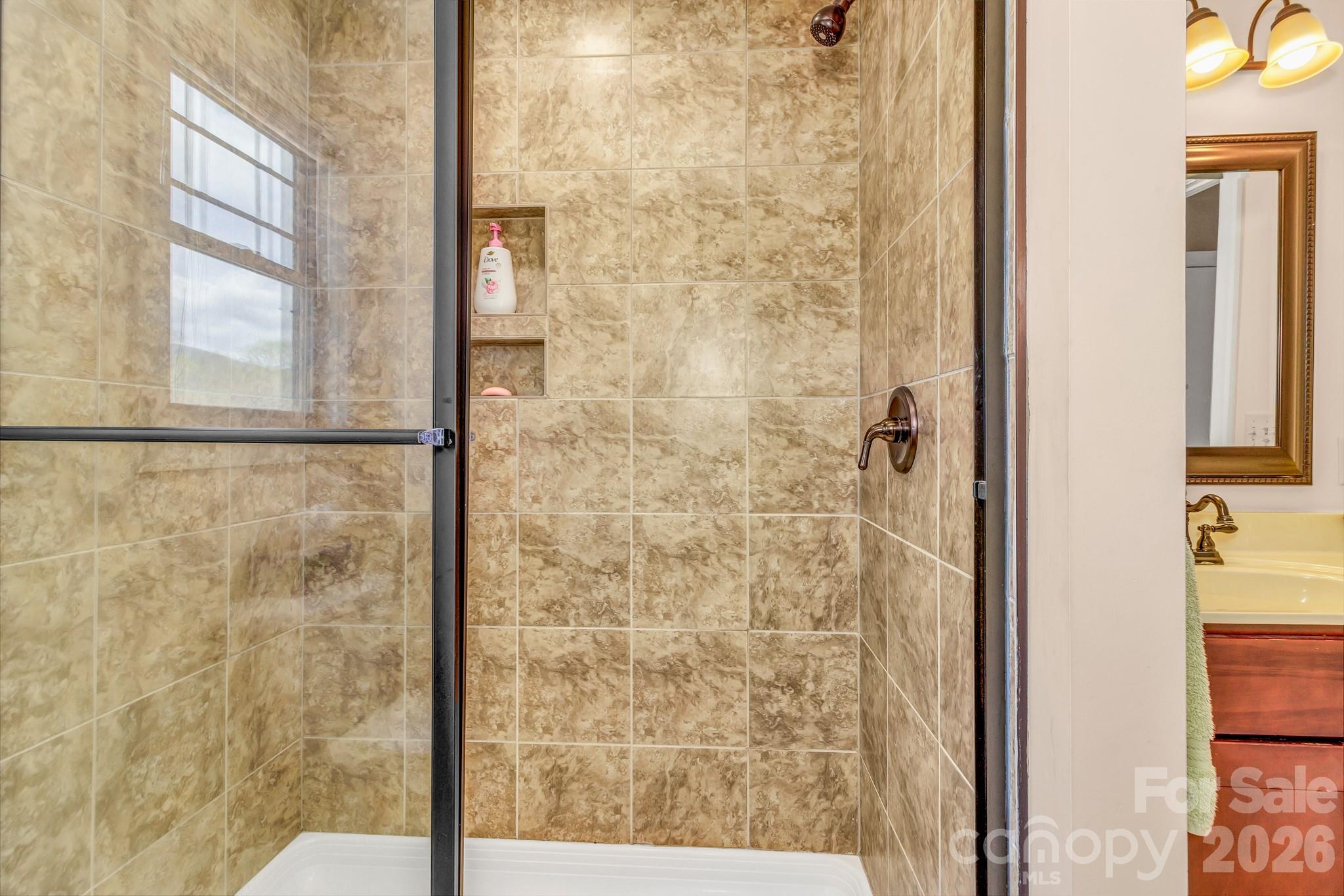 122 Craggy Street — Black Mountain