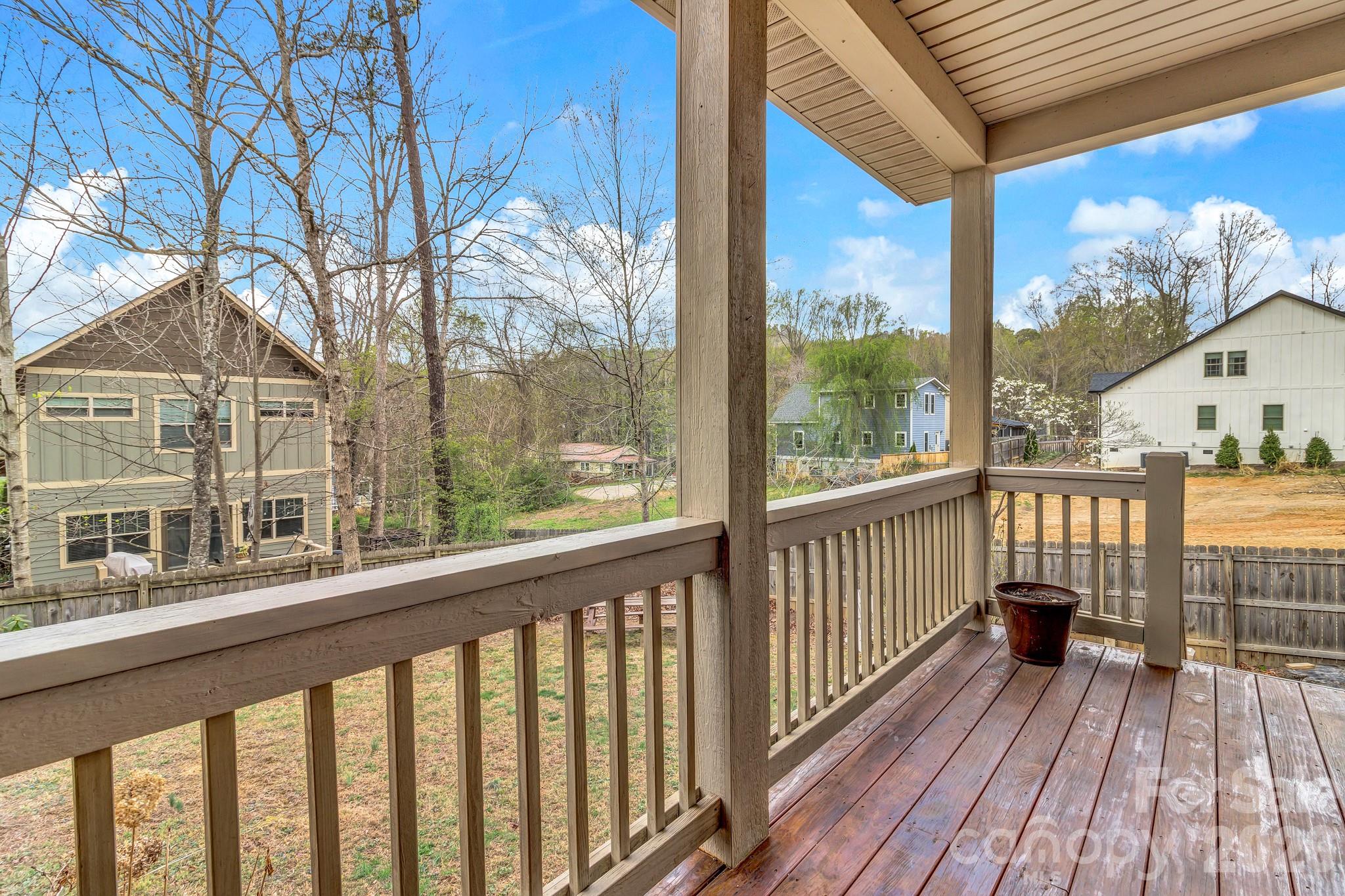 122 Craggy Street — Black Mountain