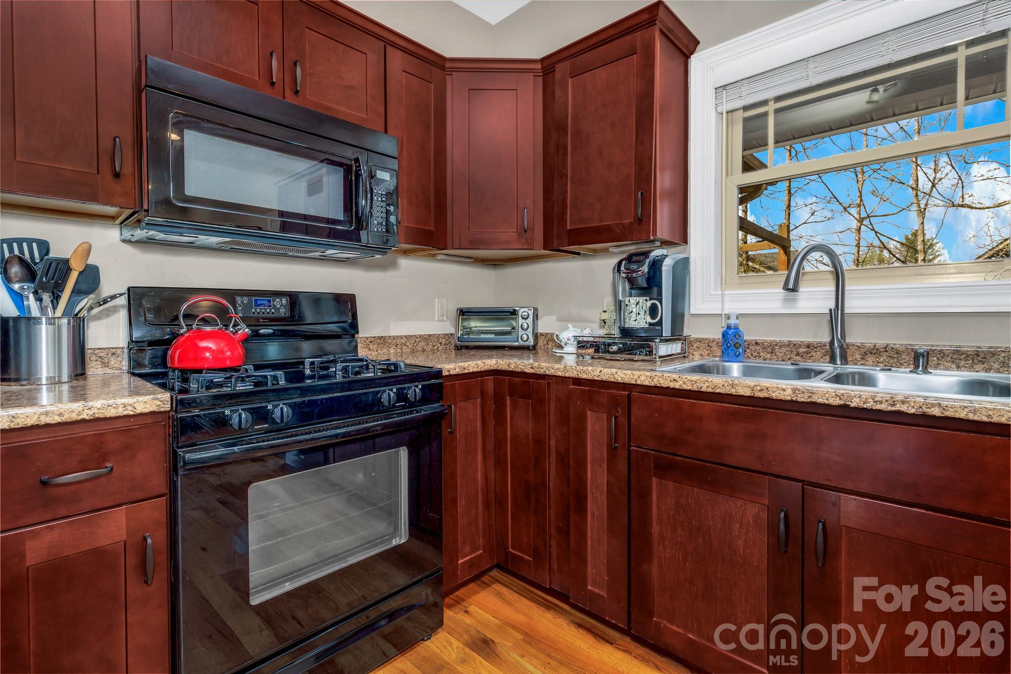 122 Craggy Street — Black Mountain