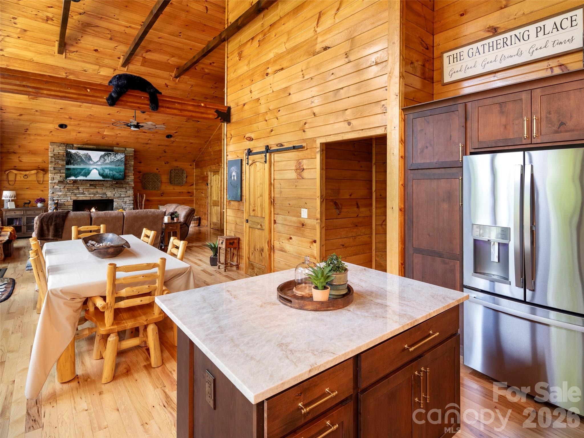 85 Iga Trail — Maggie Valley