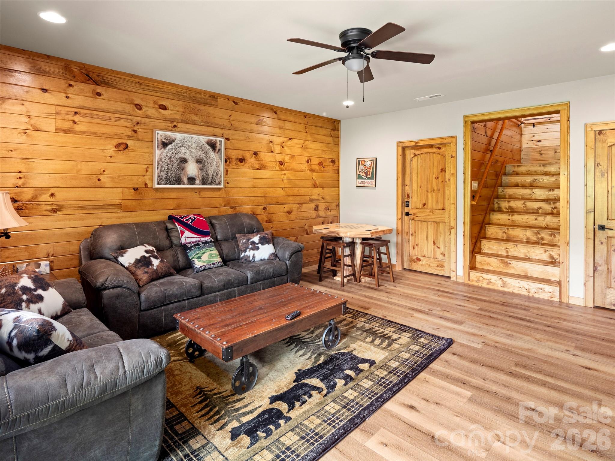 85 Iga Trail — Maggie Valley