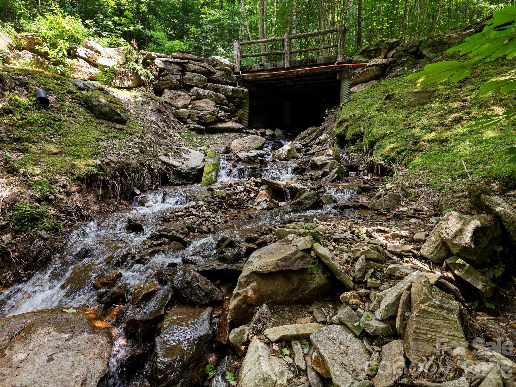 85 Iga Trail — Maggie Valley