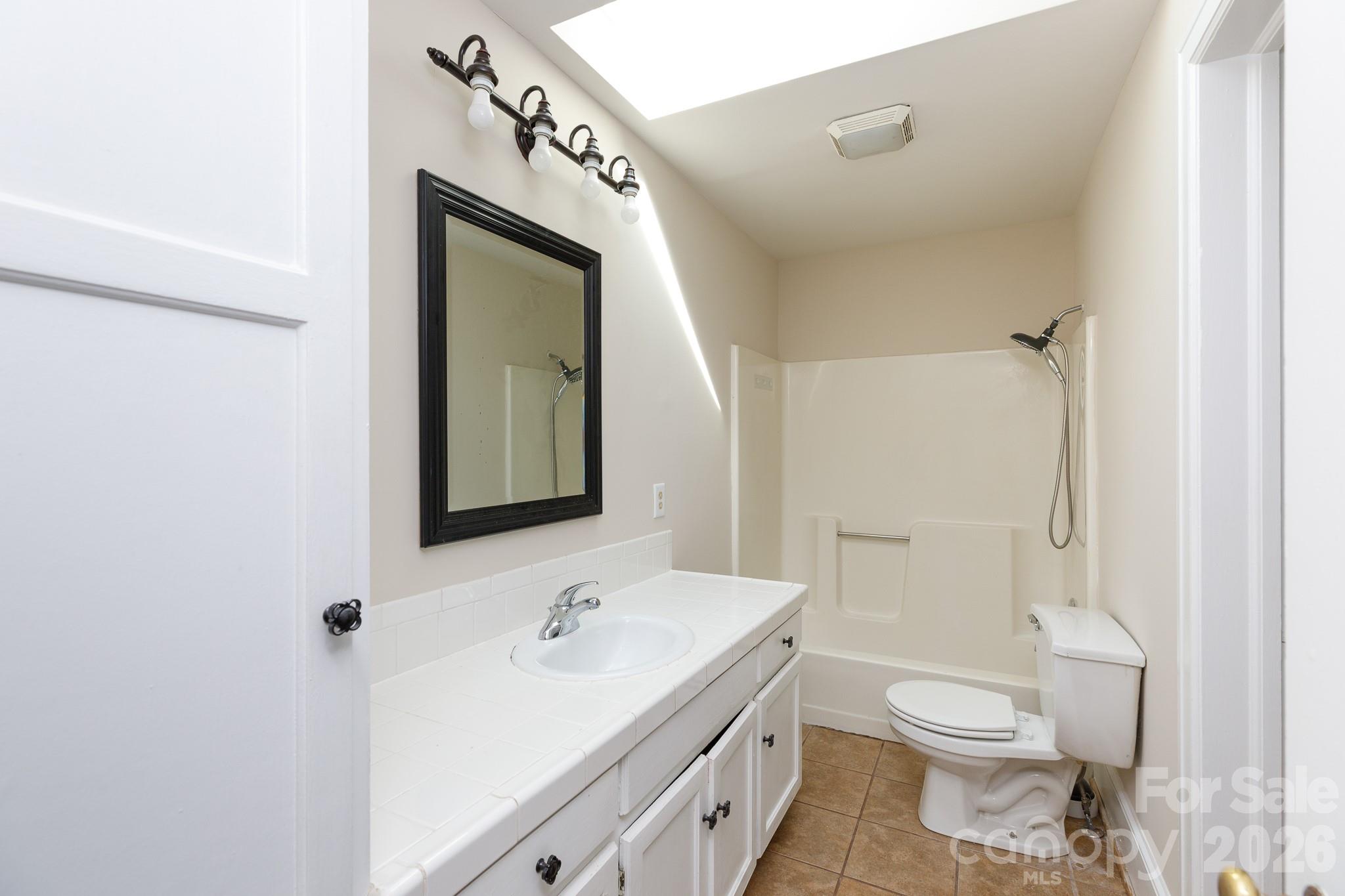 224 W 4th Avenue — Gastonia
