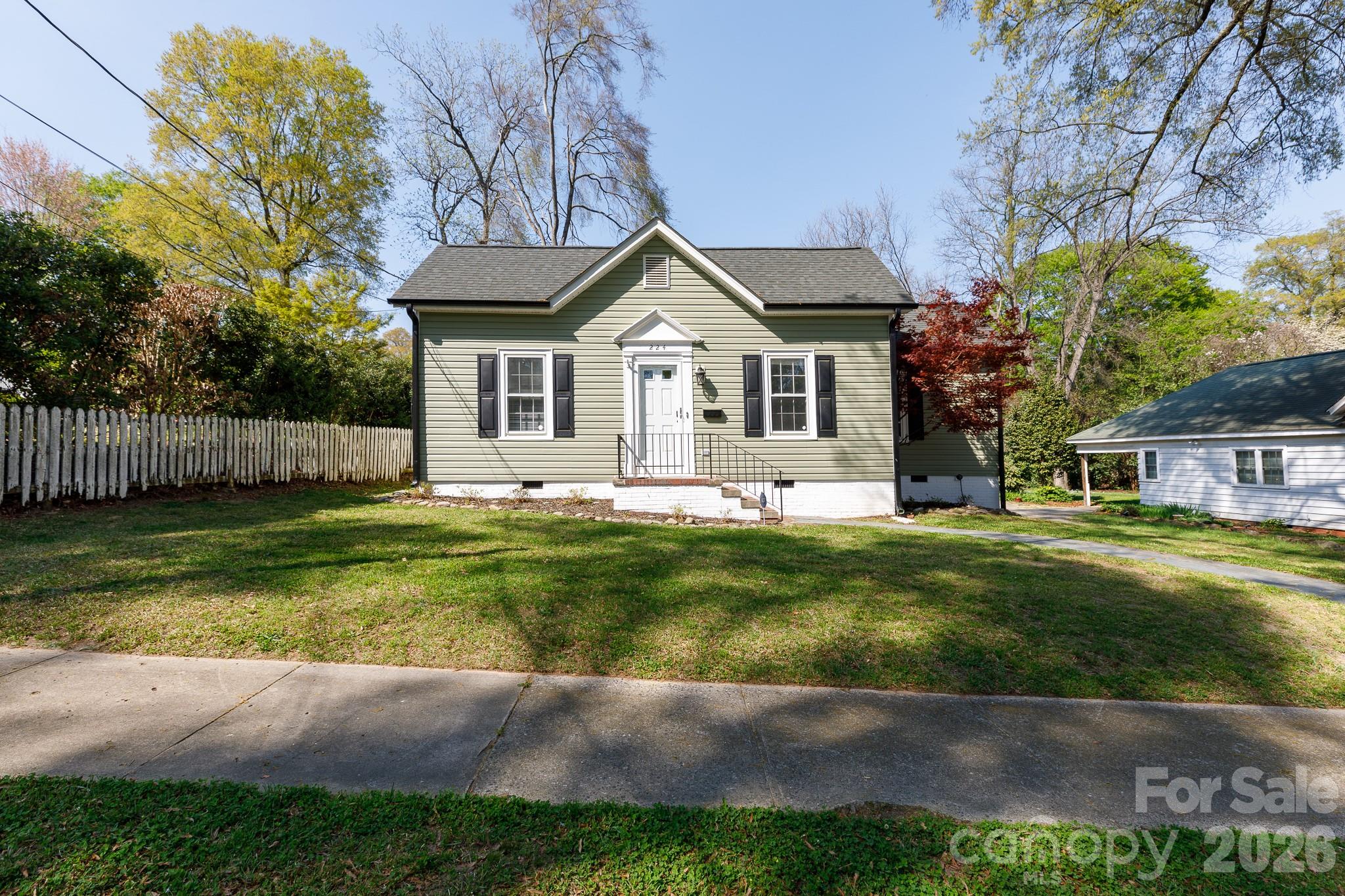 224 W 4th Avenue — Gastonia