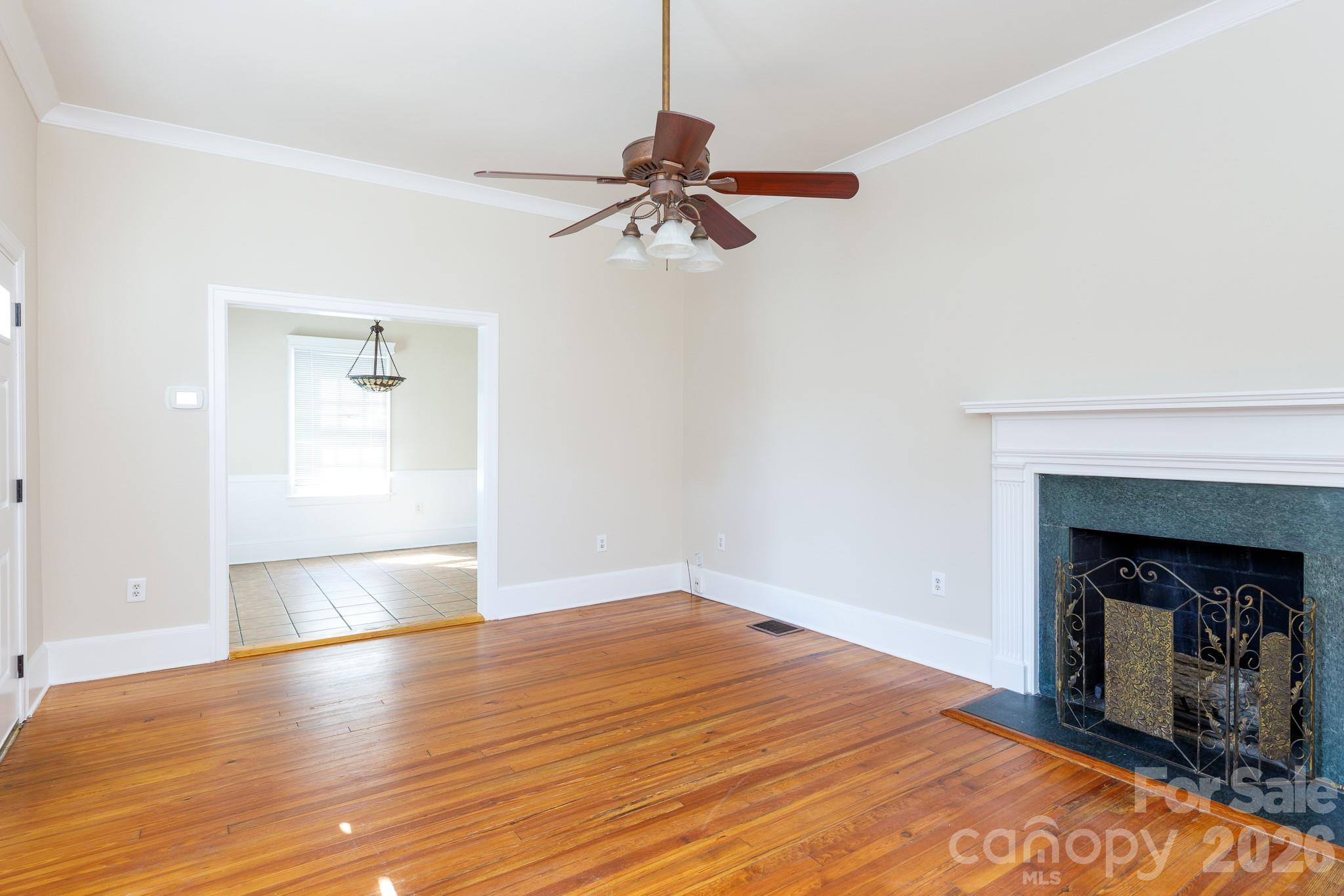 224 W 4th Avenue — Gastonia