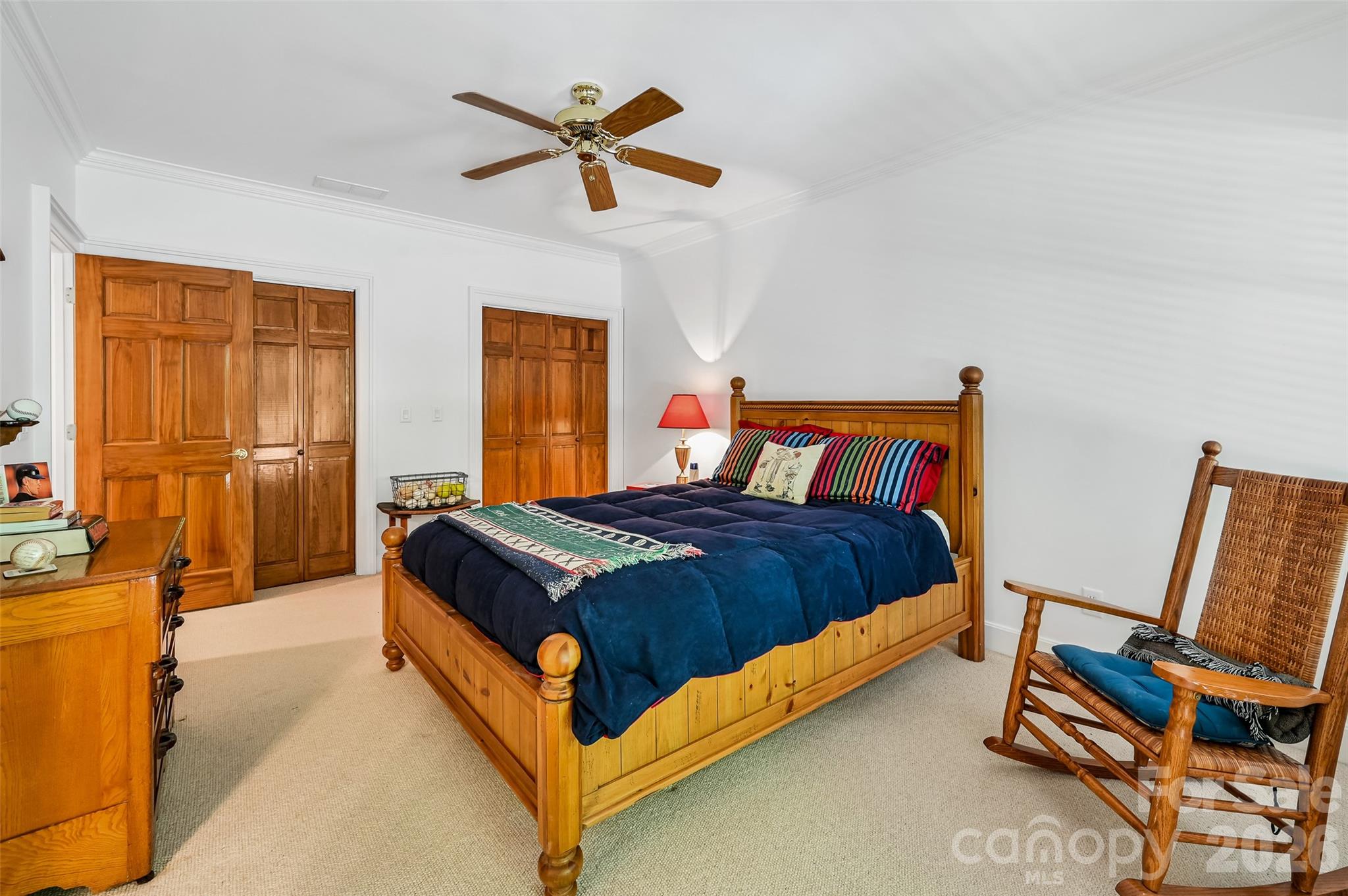 109 Chattooga Run — Hendersonville