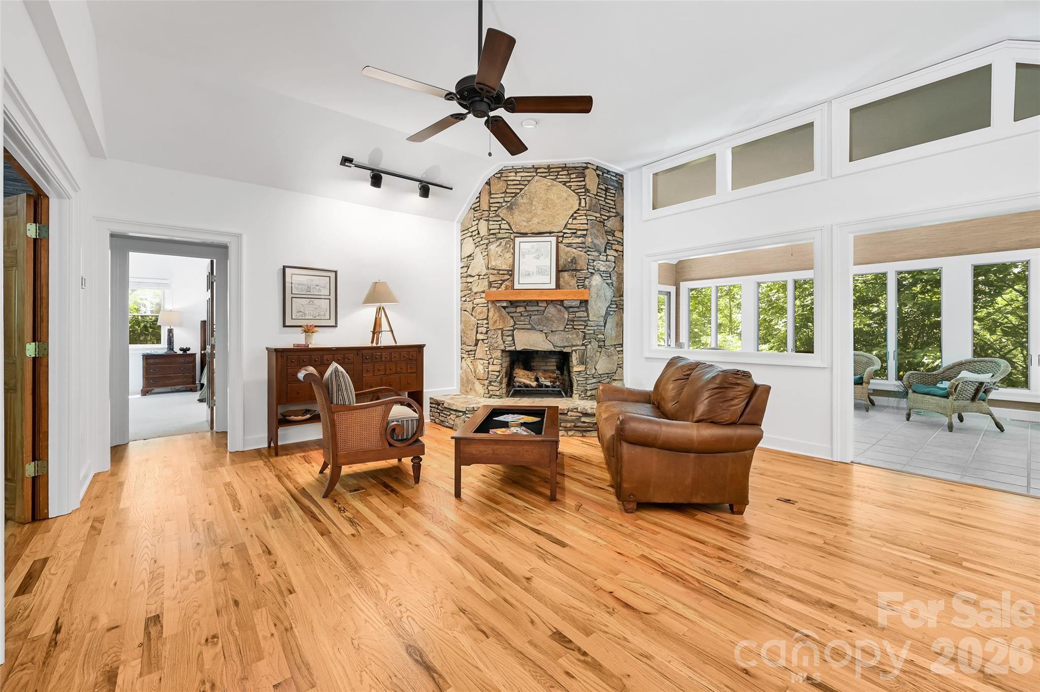 109 Chattooga Run — Hendersonville