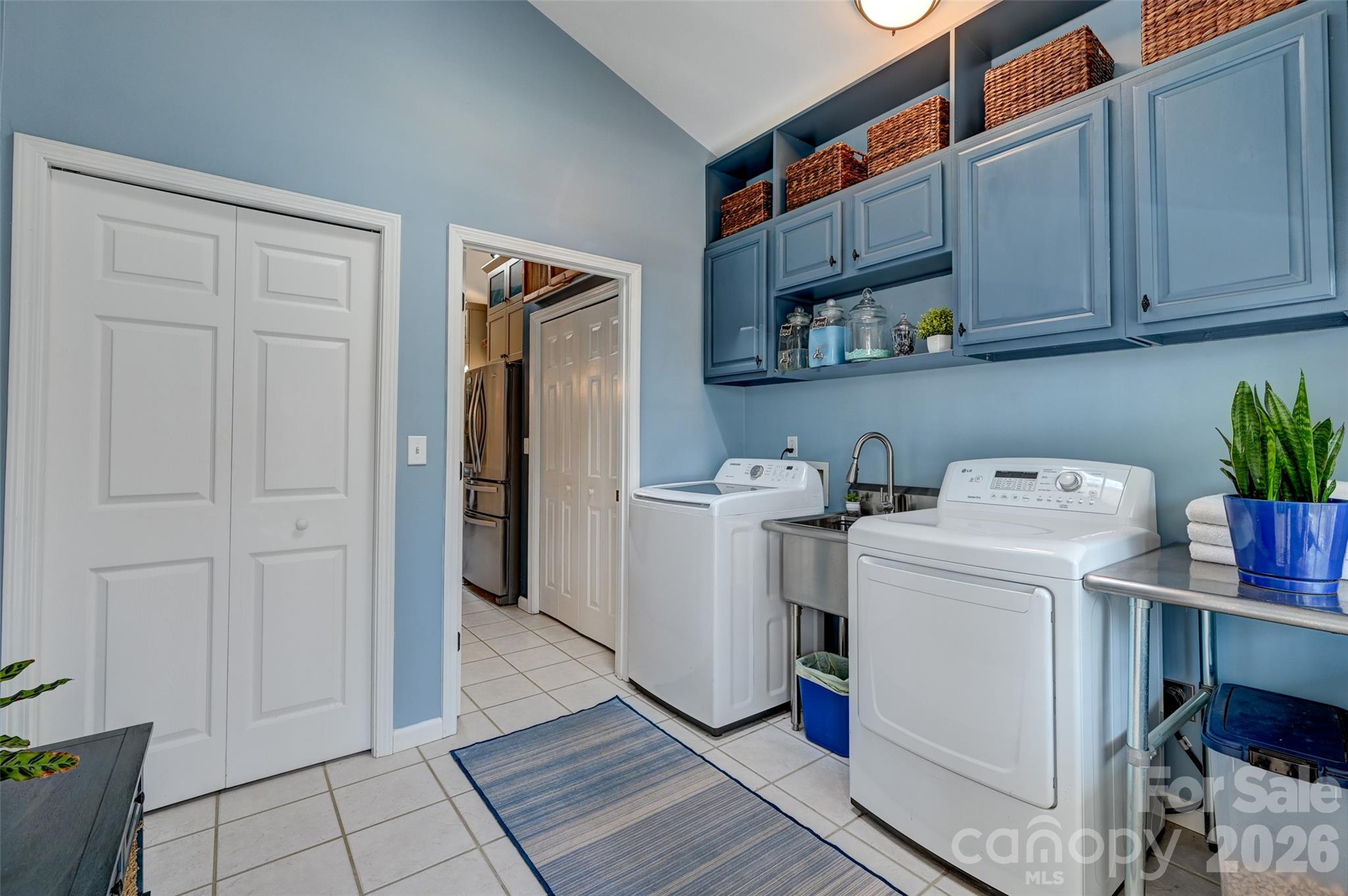 94 Squirrel Trail — Hendersonville