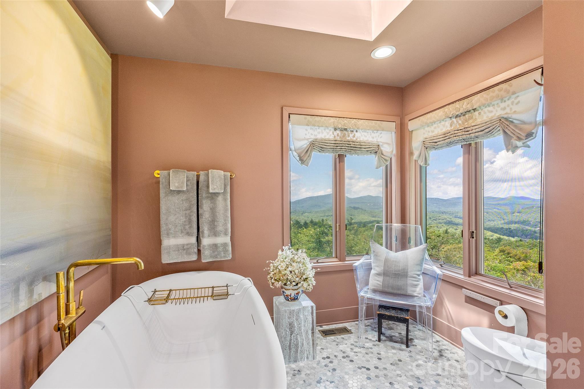 2618 Big Sheepcliff Road — Cashiers