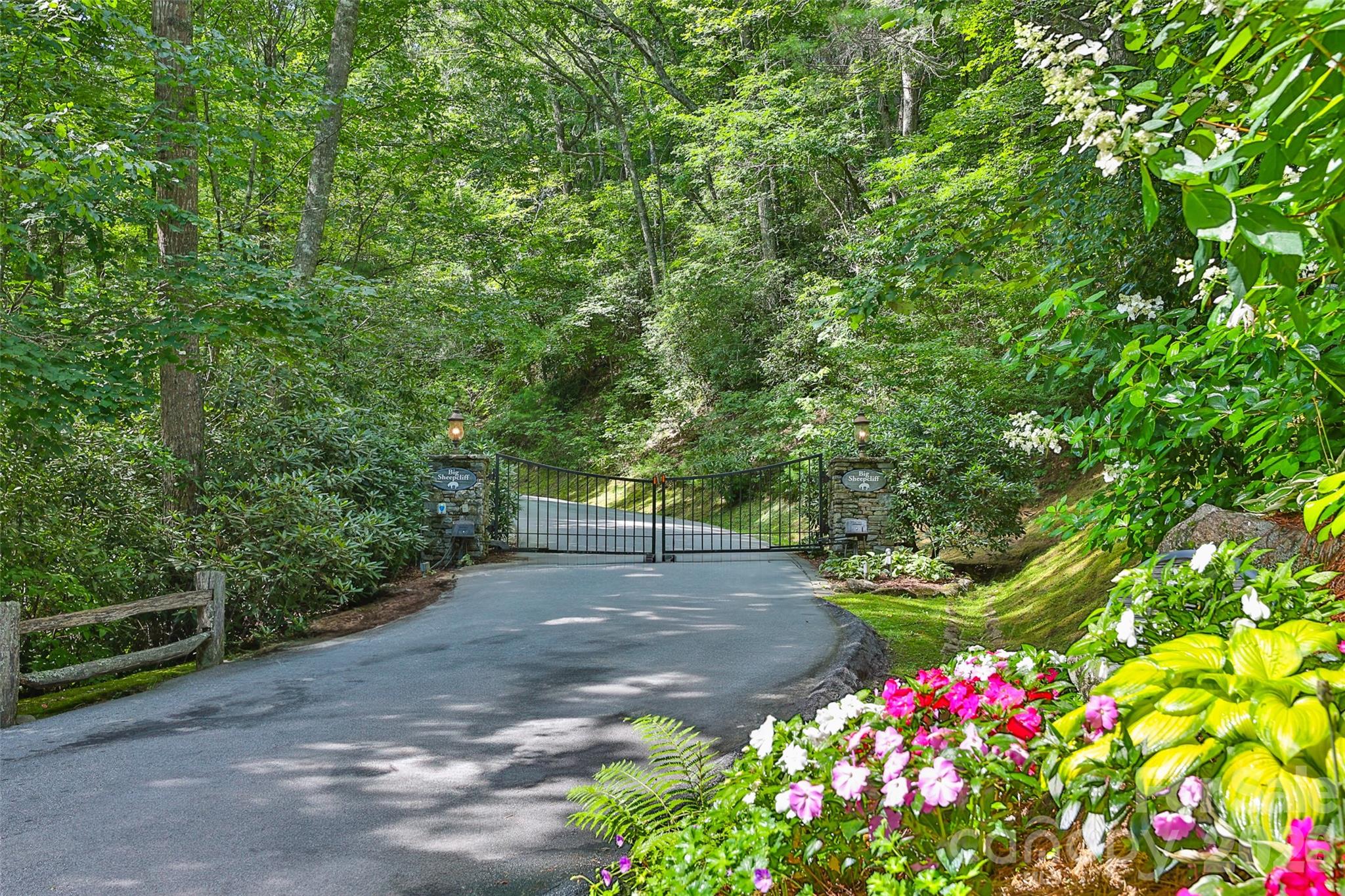 2618 Big Sheepcliff Road — Cashiers