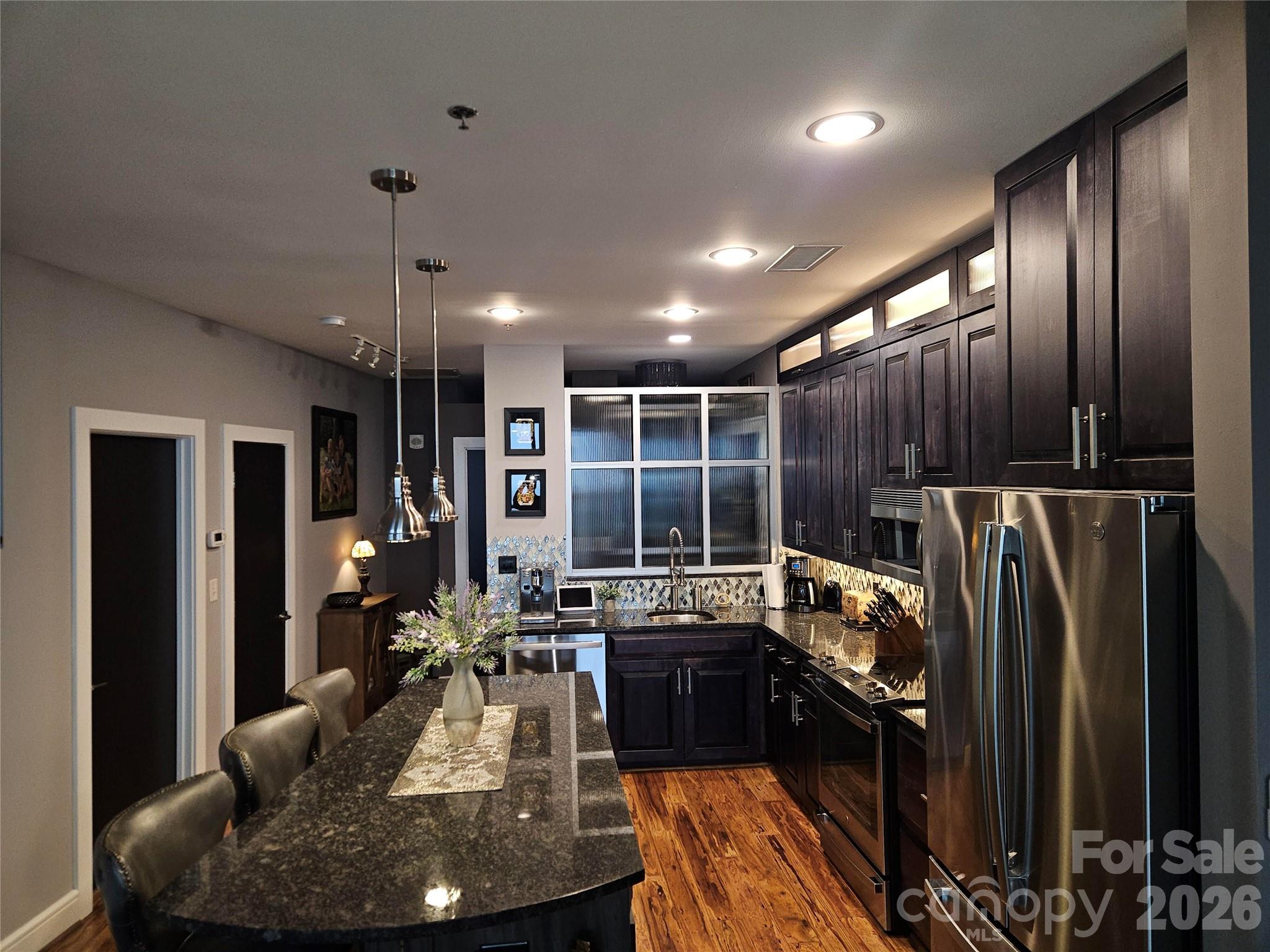 333 W Trade Street #1202 — Charlotte