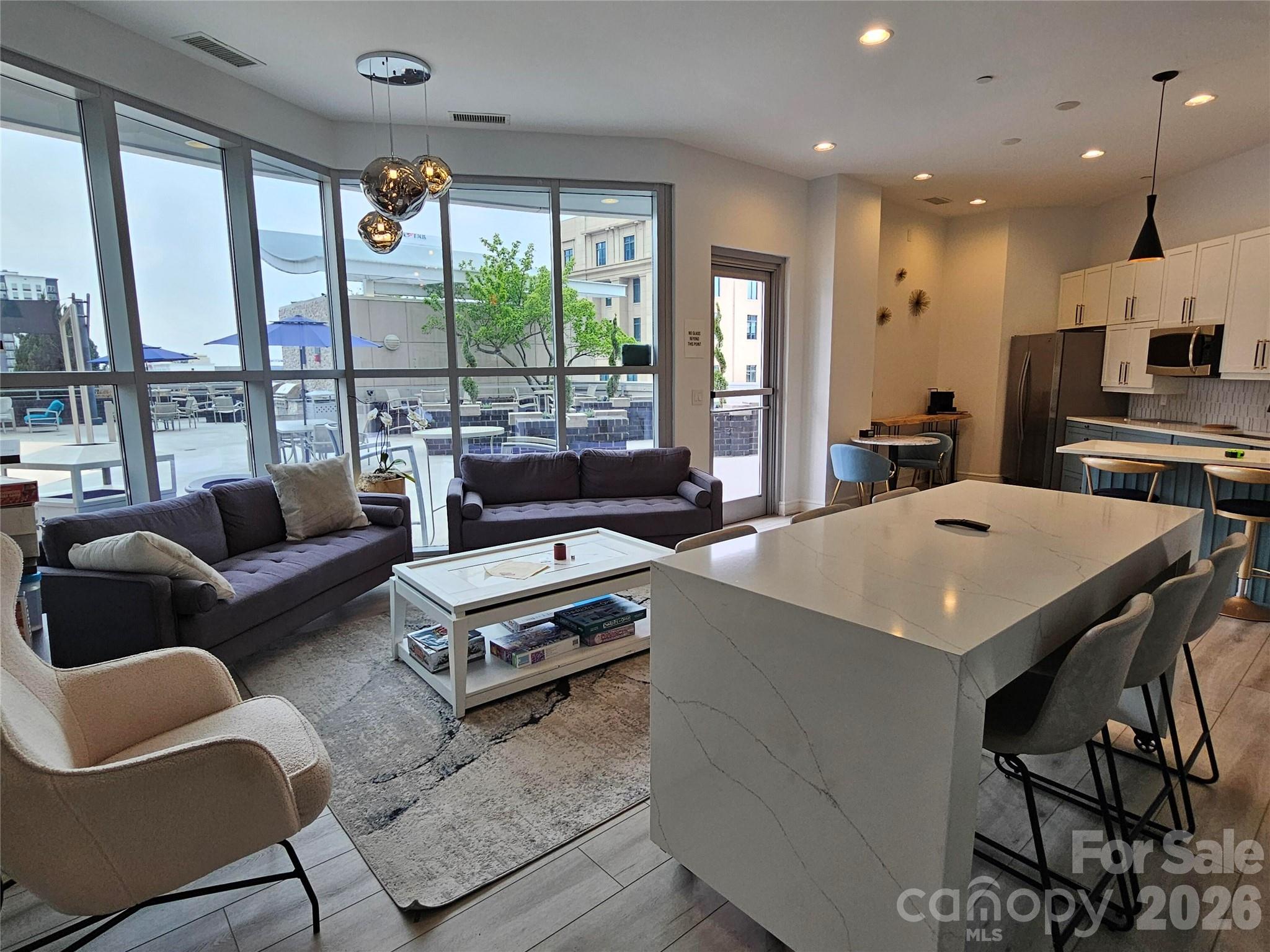 333 W Trade Street #1202 — Charlotte