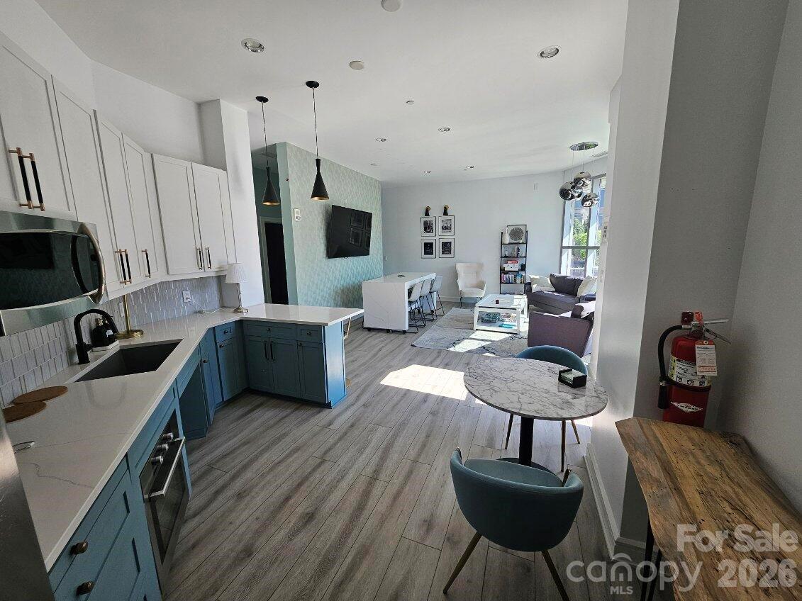 333 W Trade Street #1202 — Charlotte