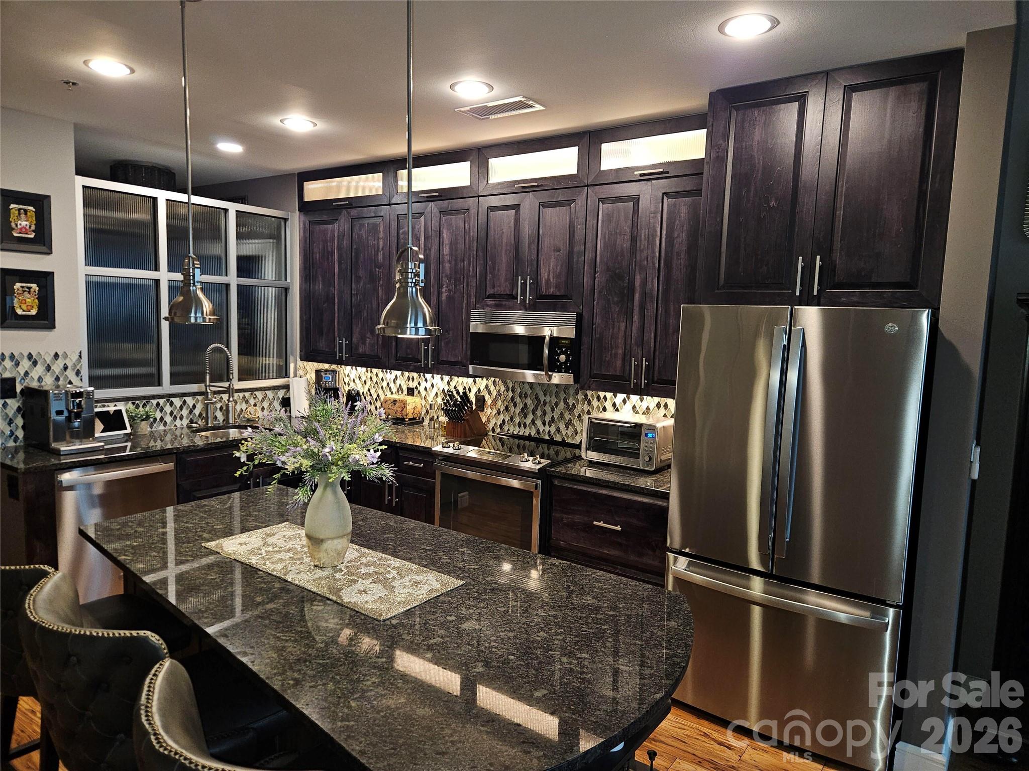 333 W Trade Street #1202 — Charlotte