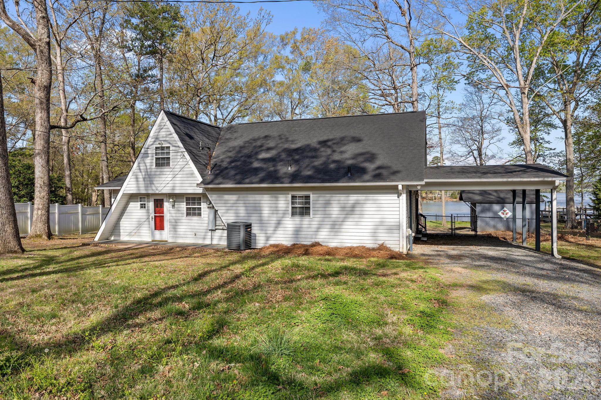 1870 Scout Road — Salisbury